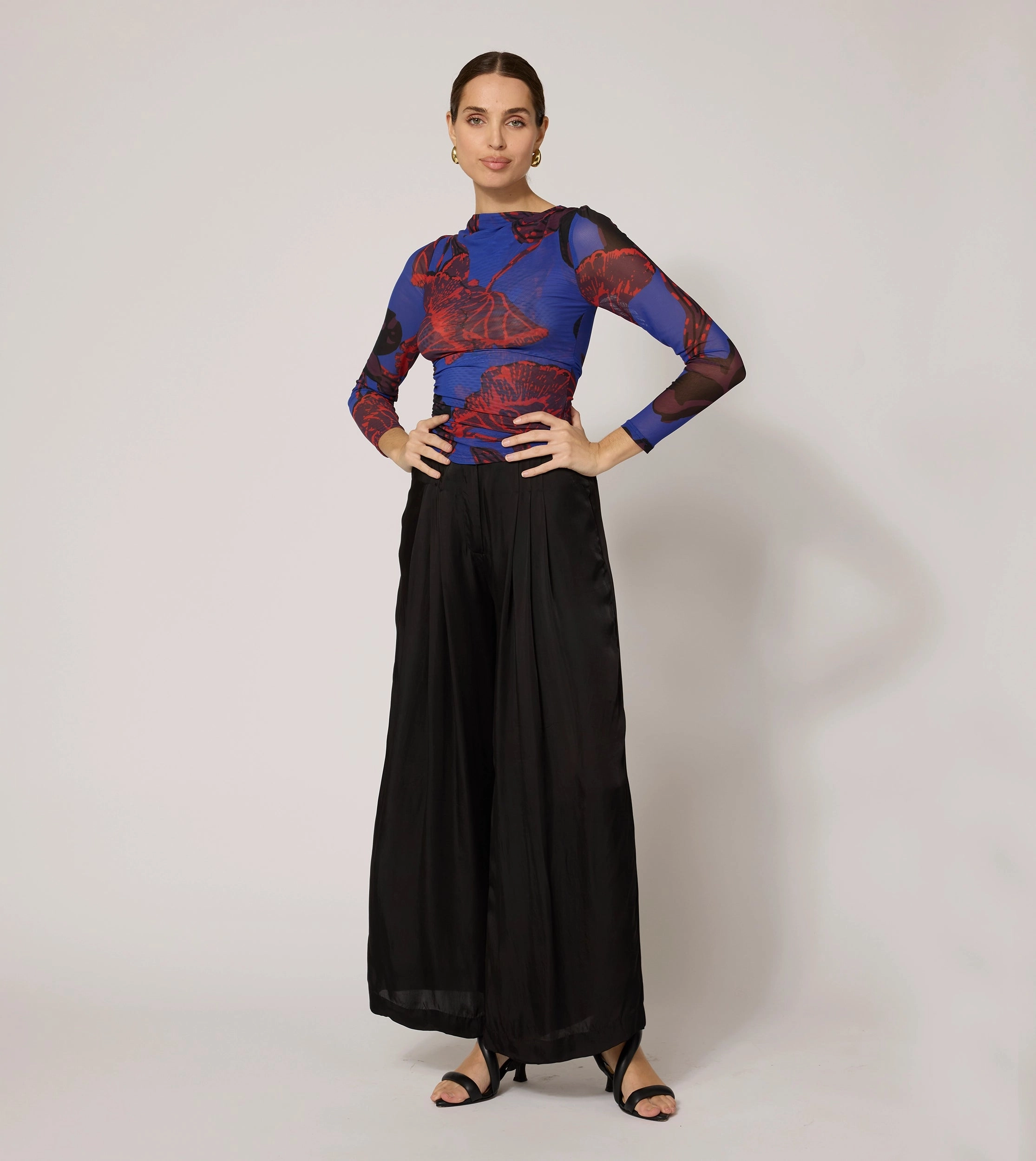 Relaxed Silhouette HighNeck Remy Top | La Rouge