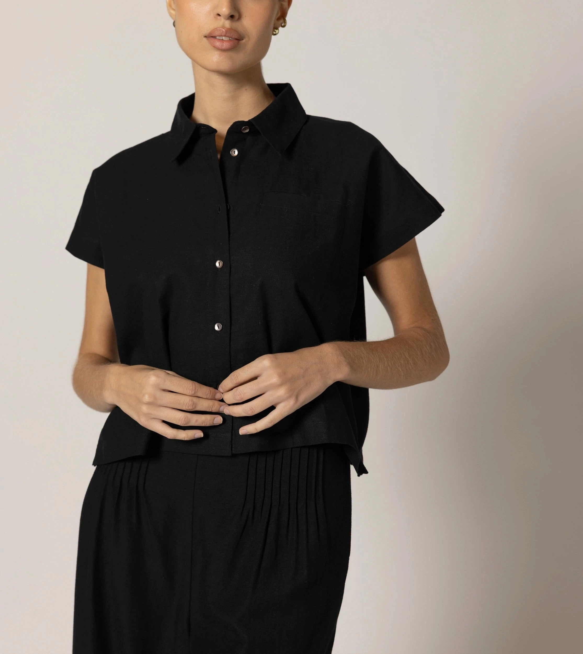 Kalora Blouse | Black AdjustableHem