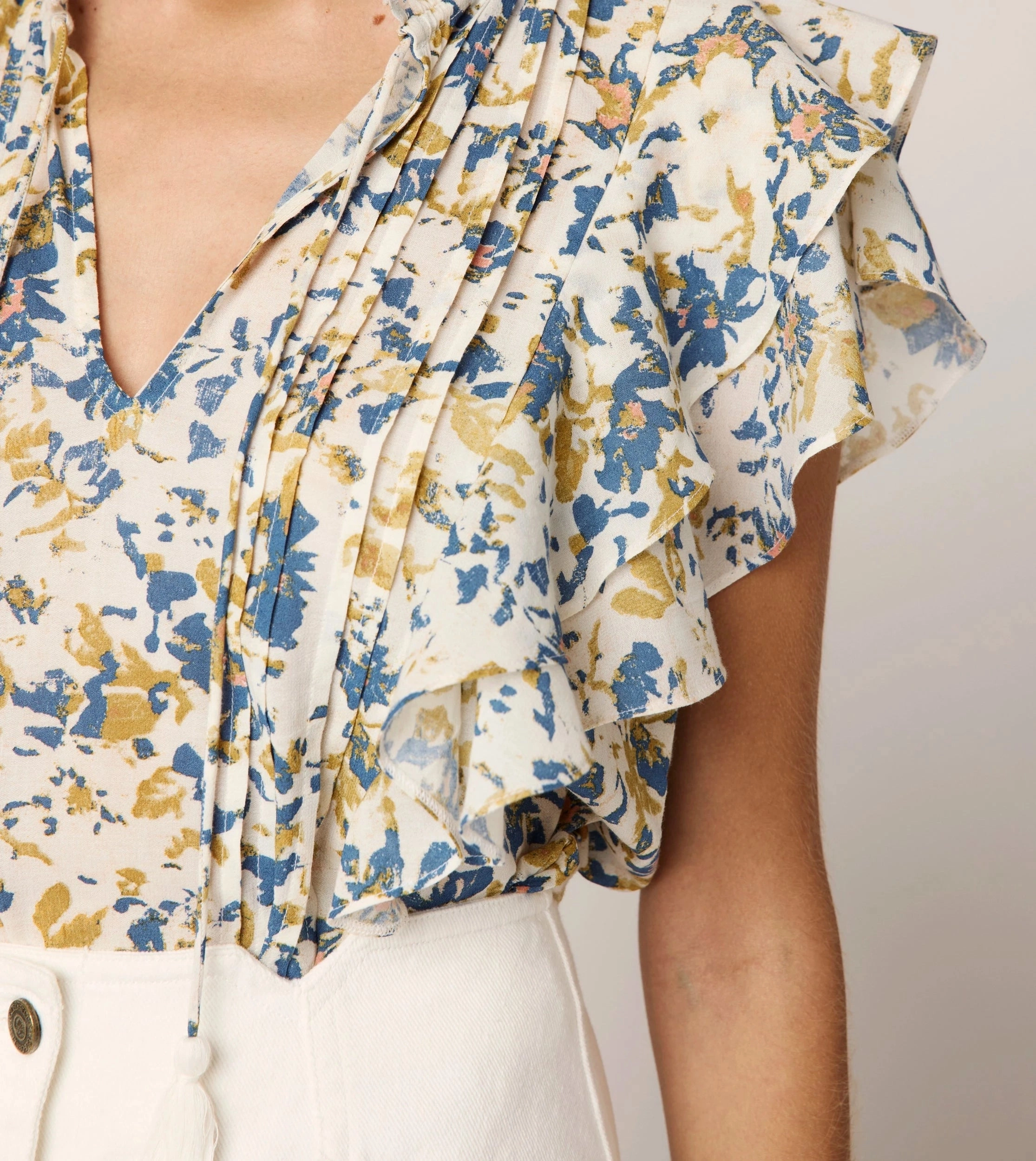 Arista Blouse | Carina Print Reinforced Neckline