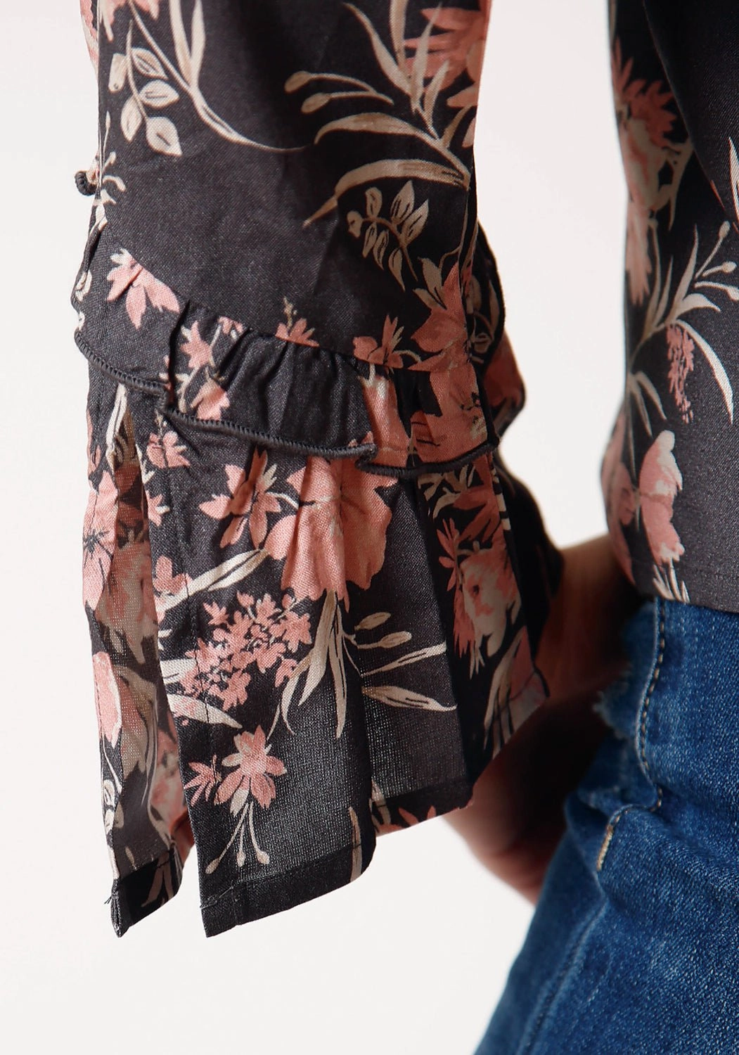 Weekend Style Layered Hemline Roper Womens Coral Floral Grey Rayon/Nylon L/S Tunic