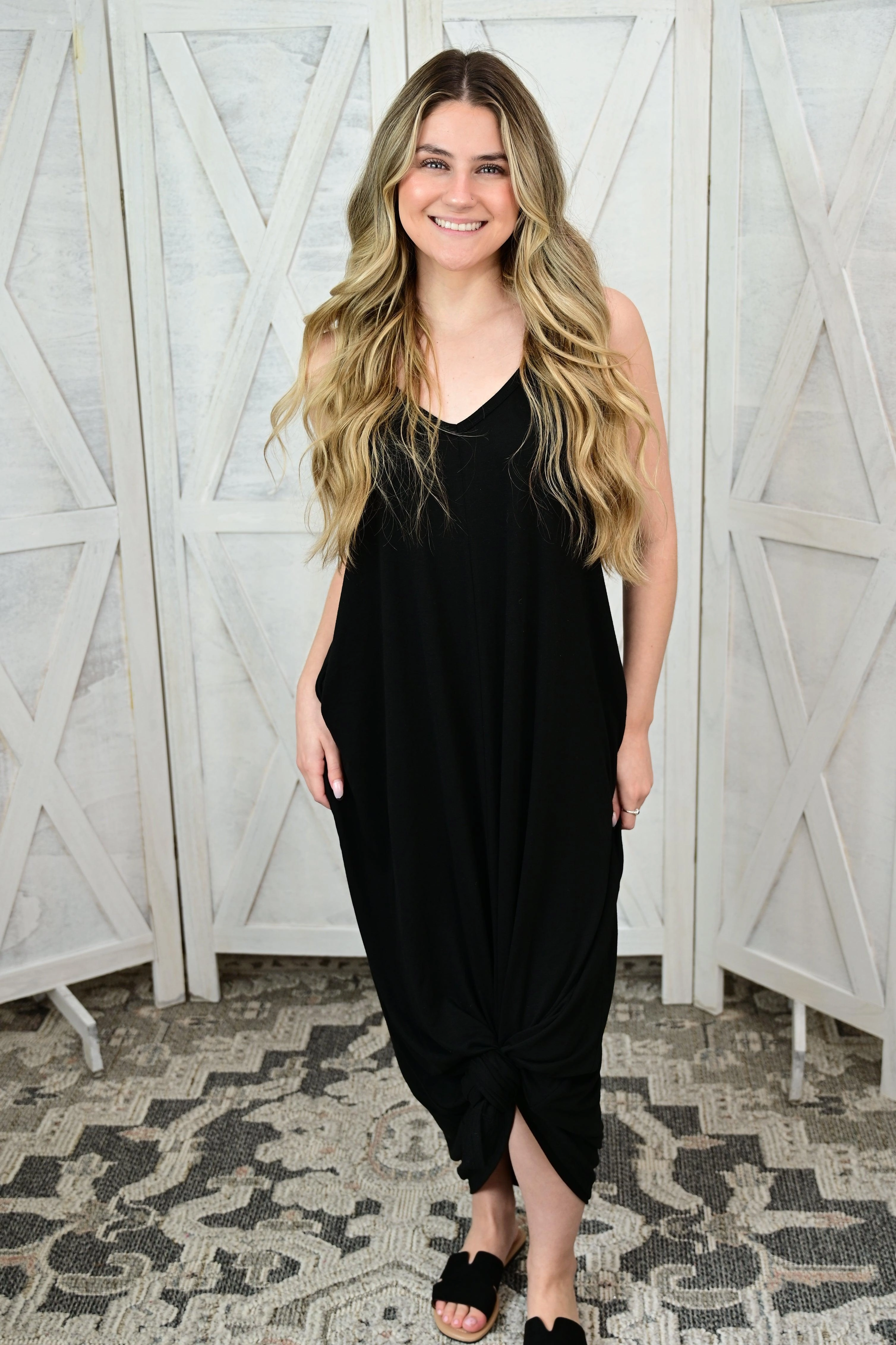 Chic and Cozy Wear Perfect For Any Occasion TAYLA V-NECK MAXI DRESS WITH SIDE POCKETS S-3XL