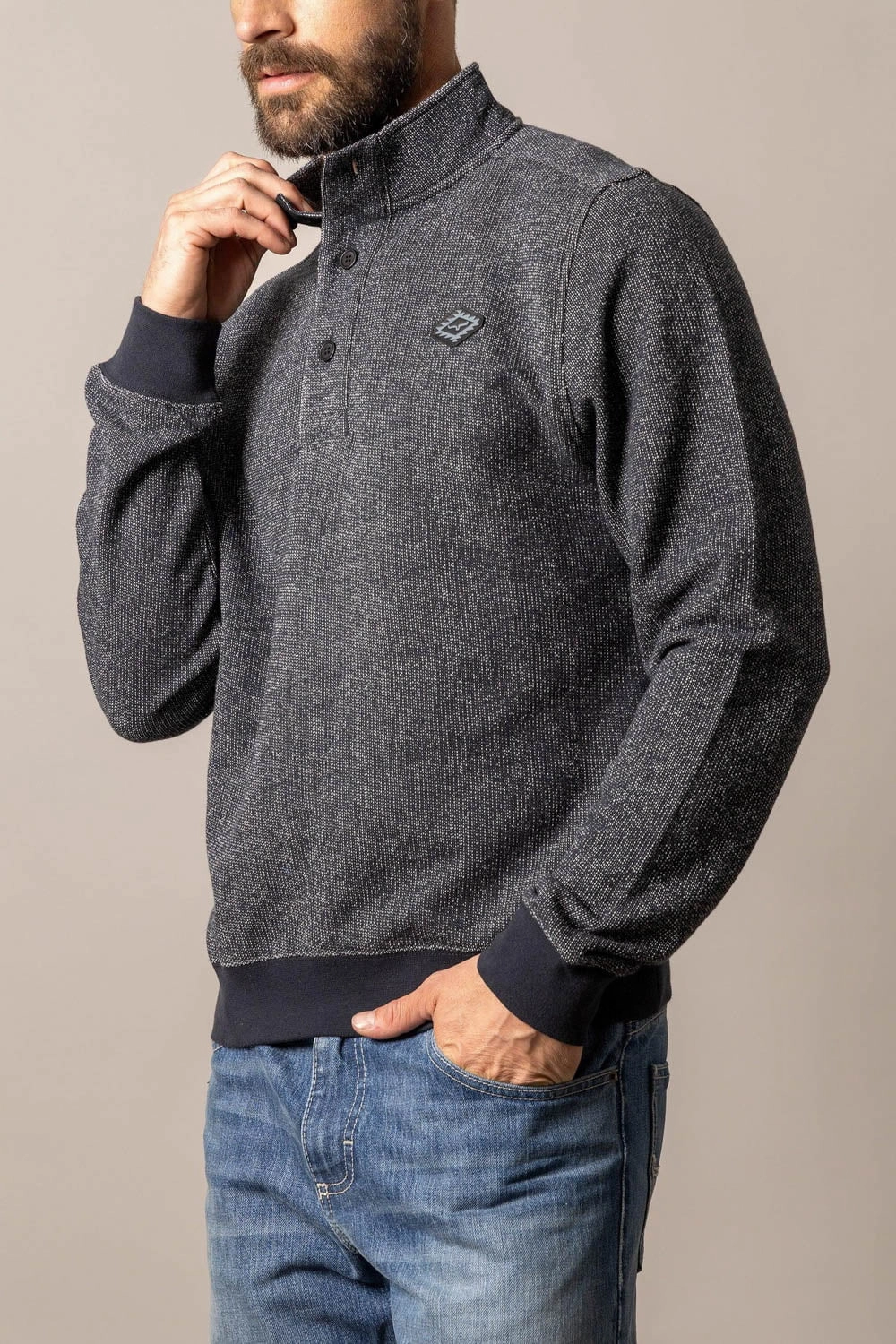 Kimes Ranch Mens Kingswell Black 100% Cotton Sweatshirt Low Profile Pocket Design