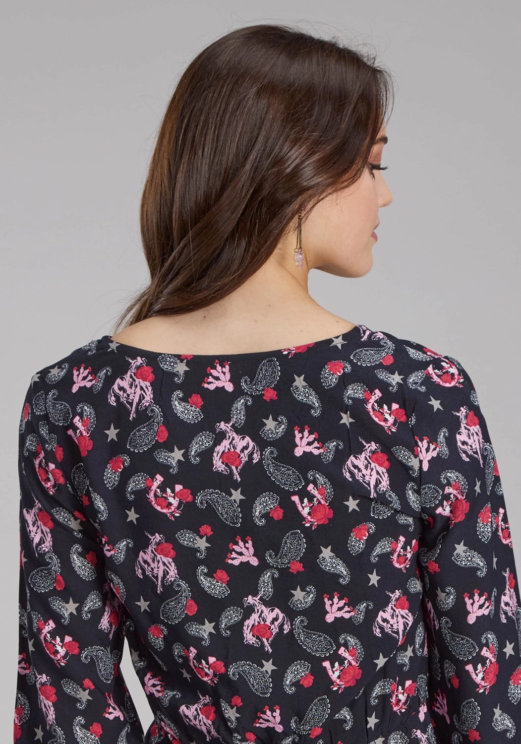 Roper Womens Bronc Rider V-Neck Black 100% Rayon L/S Blouse Dressy look