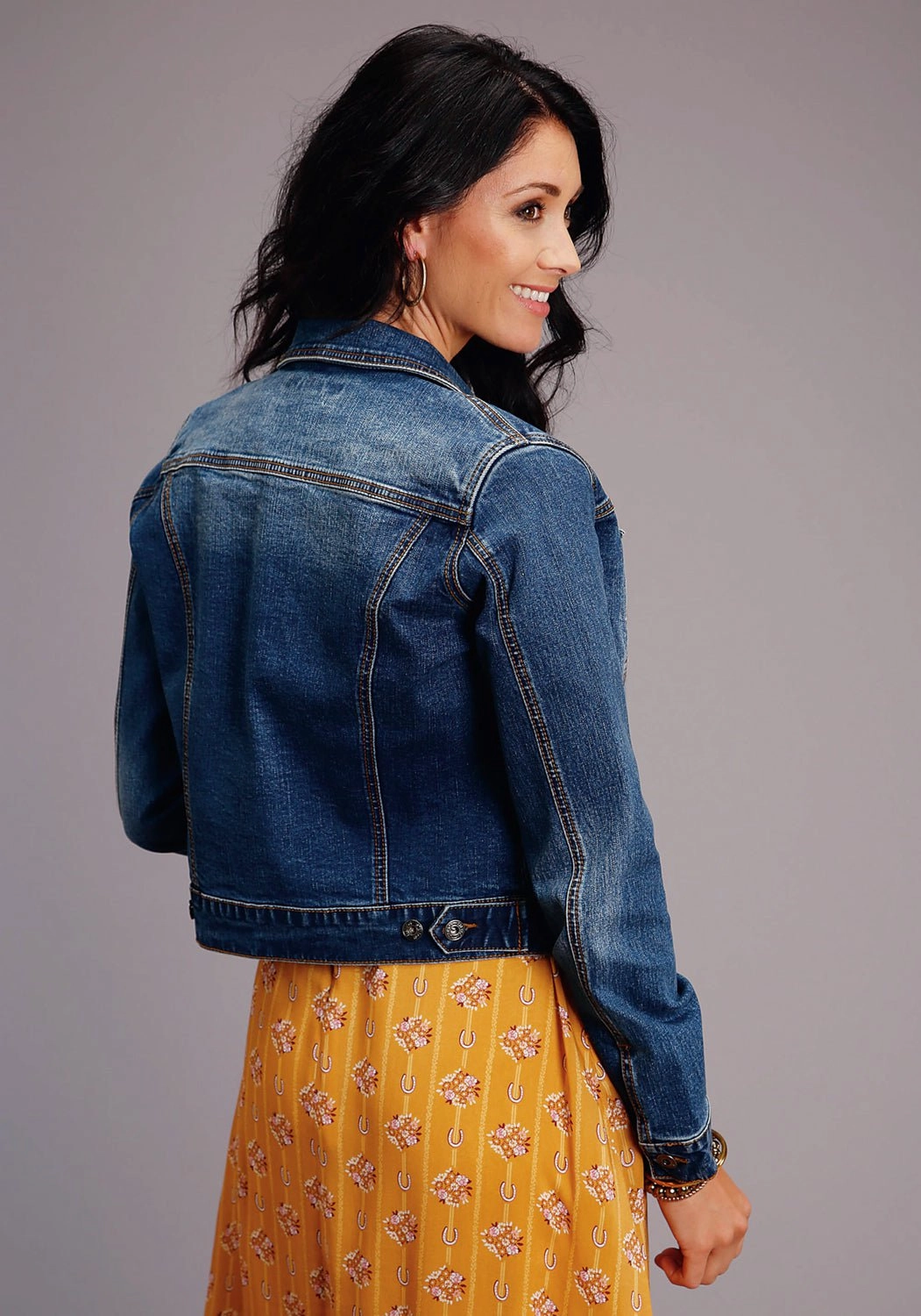 Roll up sleeves LightweightInsulation Stetson Womens Blue Cotton Blend Denim Straight Yoke Jacket