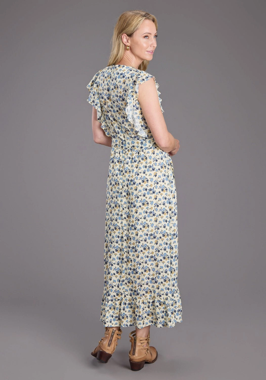 Compact Knit Structure Lightweight texture Stetson Womens Field Flower Blue Multi 100% Rayon S/L Dress