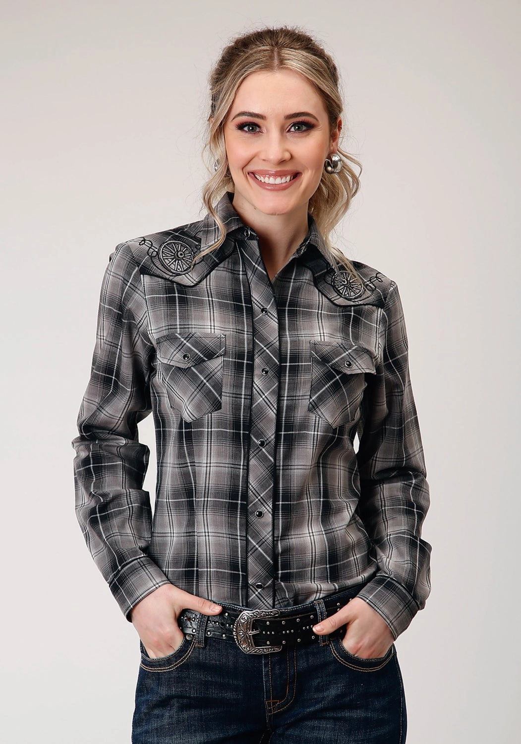 Roper Womens 1212 Plaid Black/Grey Cotton Blend L/S Shirt Striped Design Easy Care