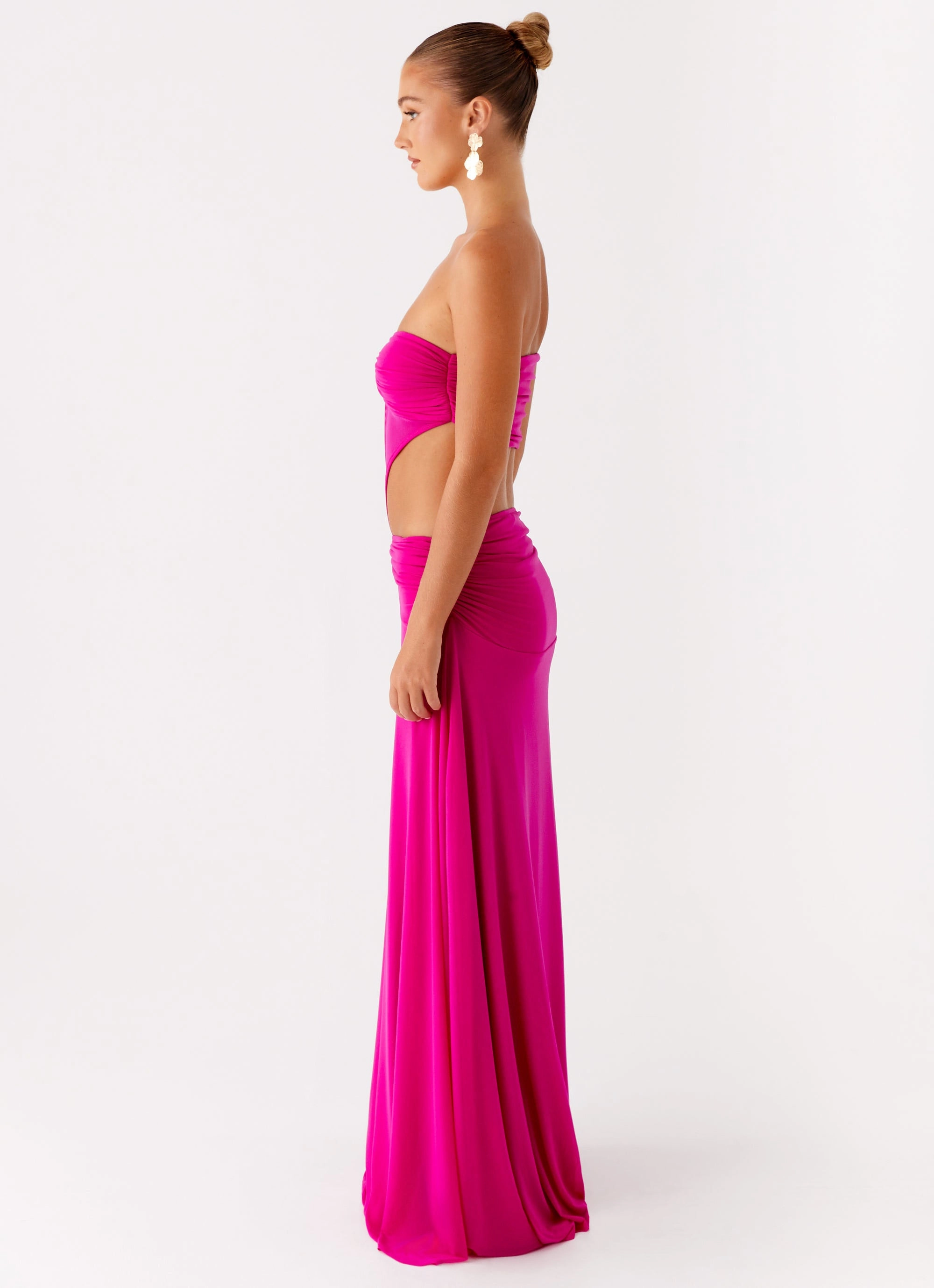 Carlene Maxi Dress - Fuchsia Travel Ready Cozy Layer