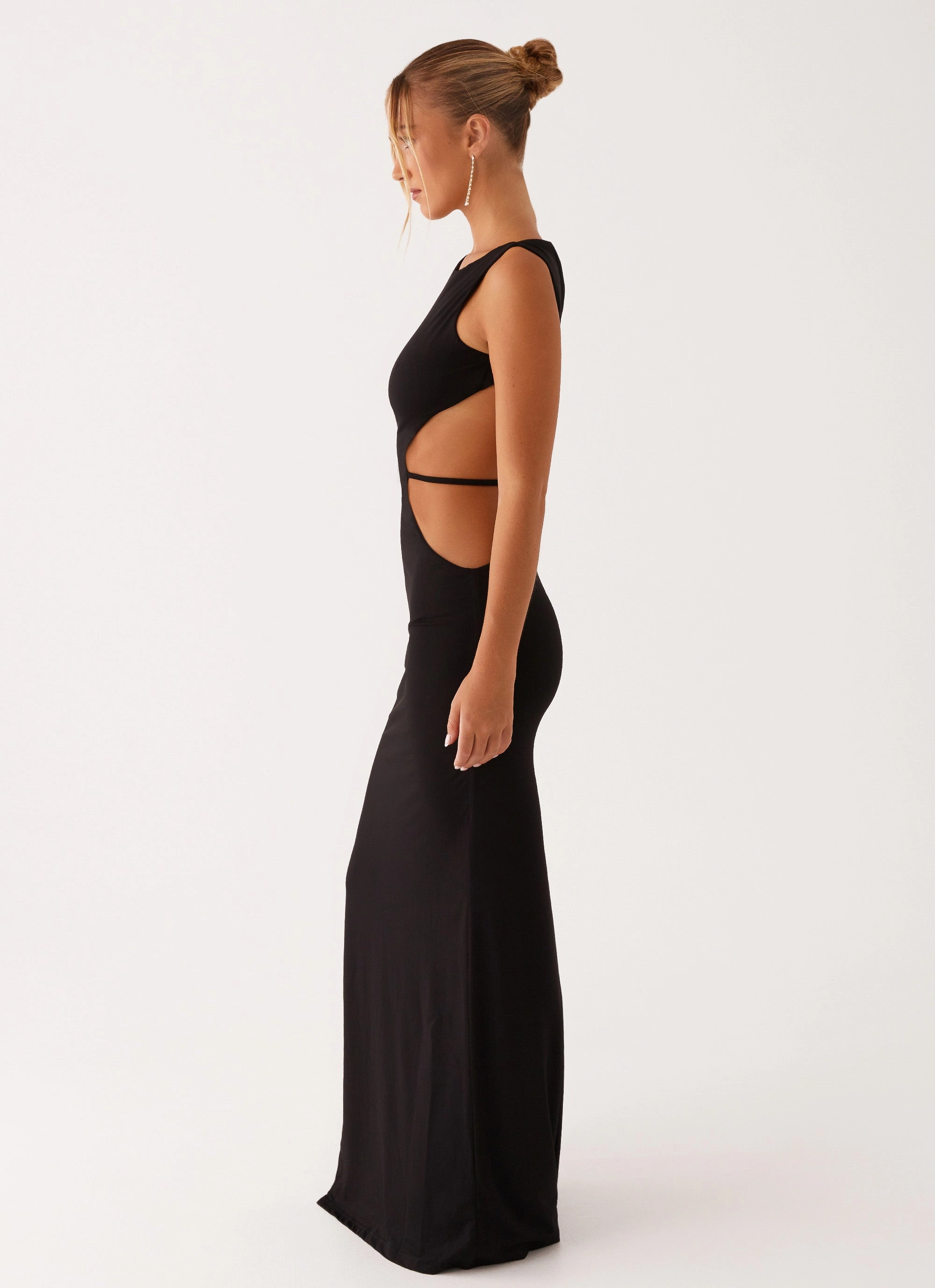 Polished and Elegant Tailored Layers Sutton Maxi Dress - Black