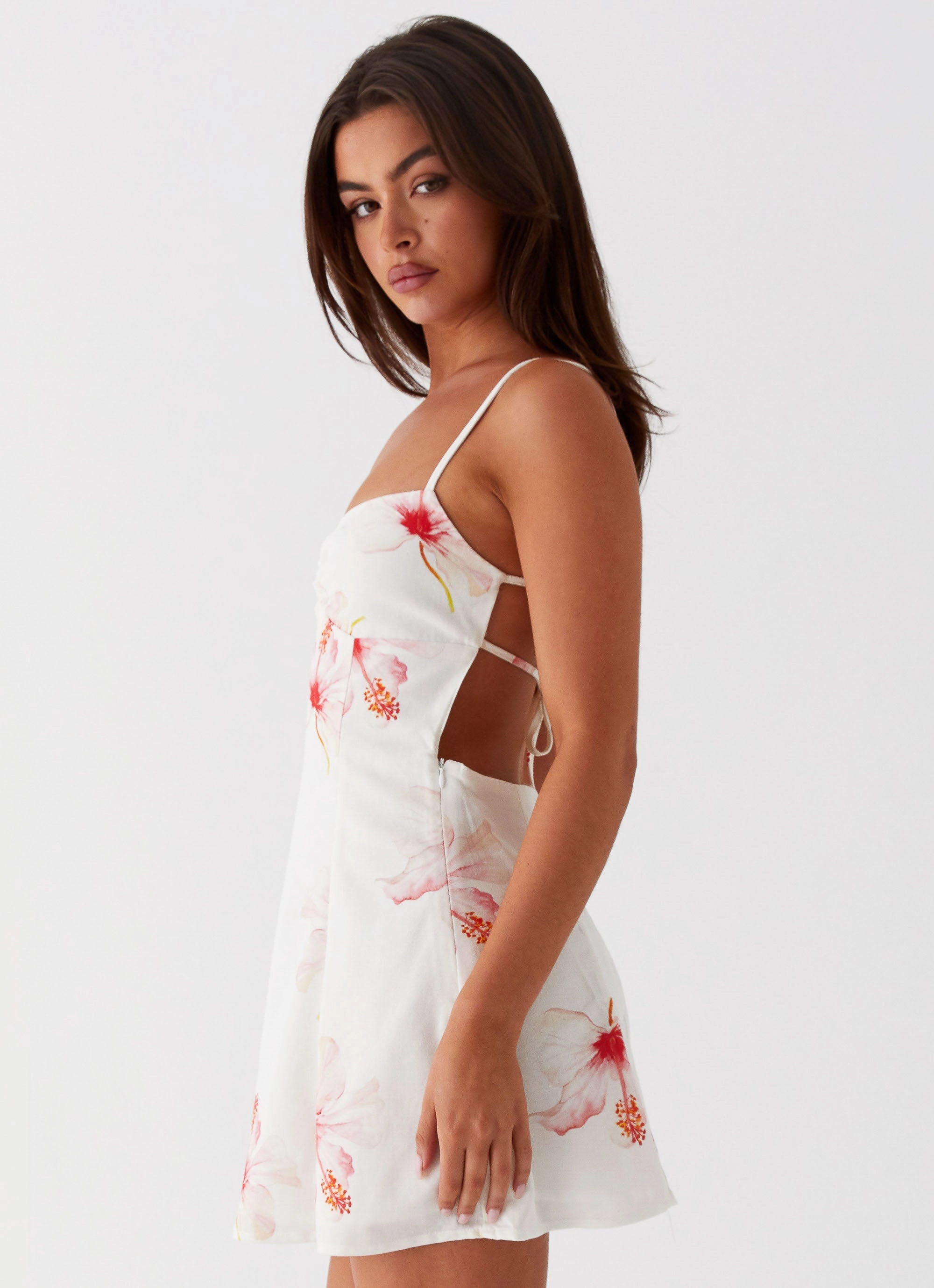 Smart Outfit Romantic Mood Isra Linen Mini Dress - Camellia