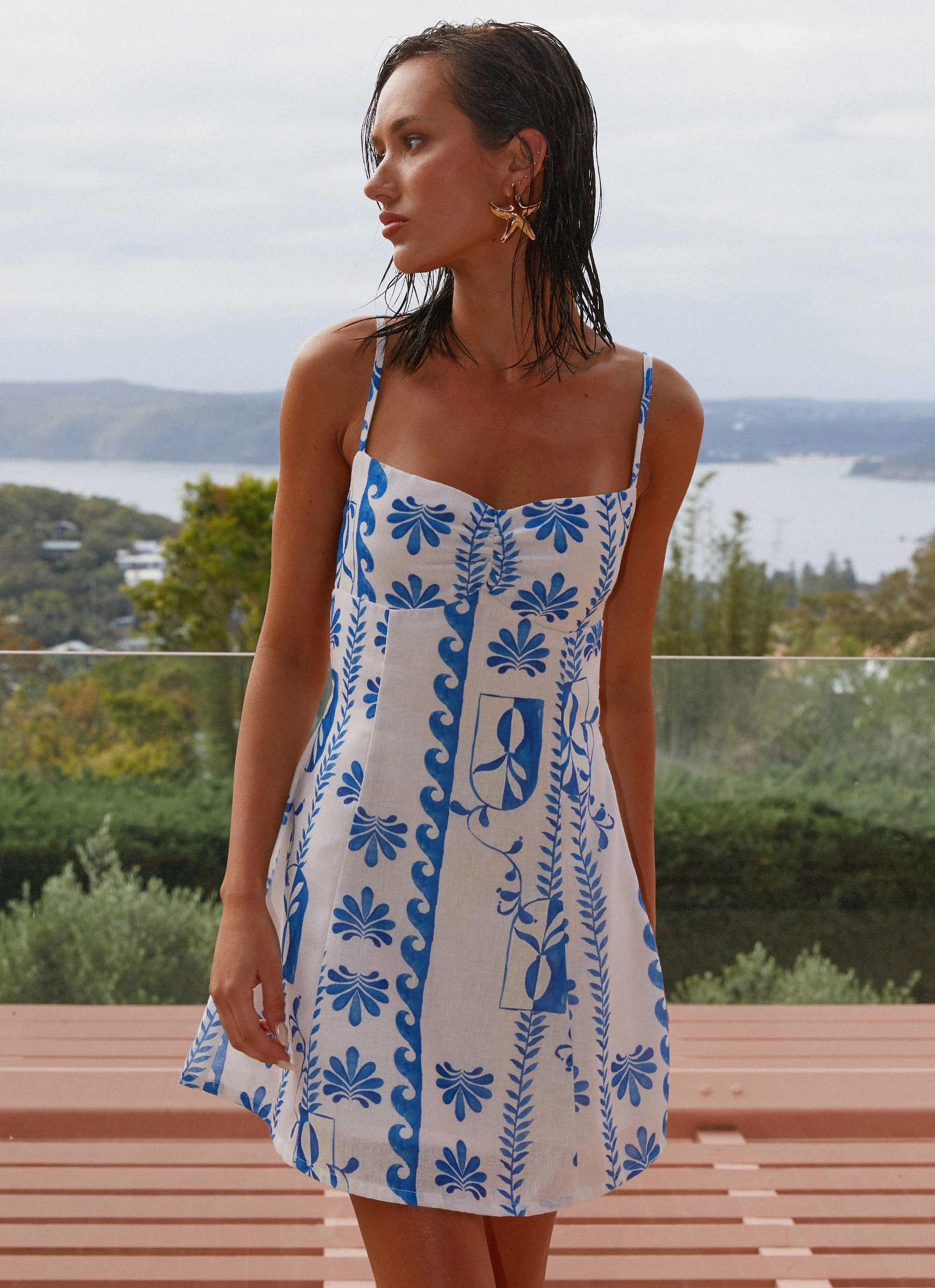 Isra Linen Mini Dress - Floral Wave Trendy pick Comfy and Cozy