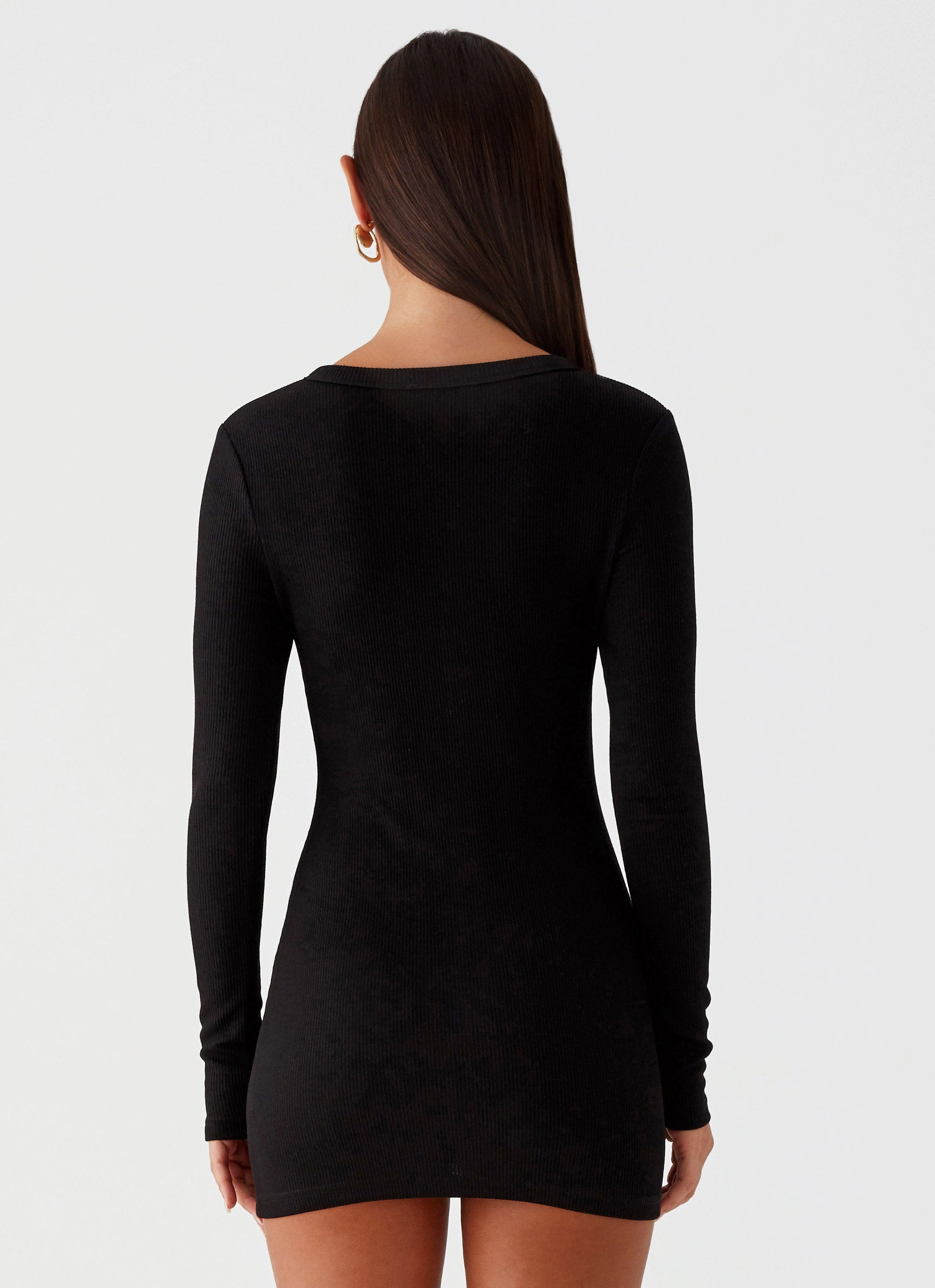 Ailee Long Sleeve Mini Dress - Black Subtle Flow Chill Edge