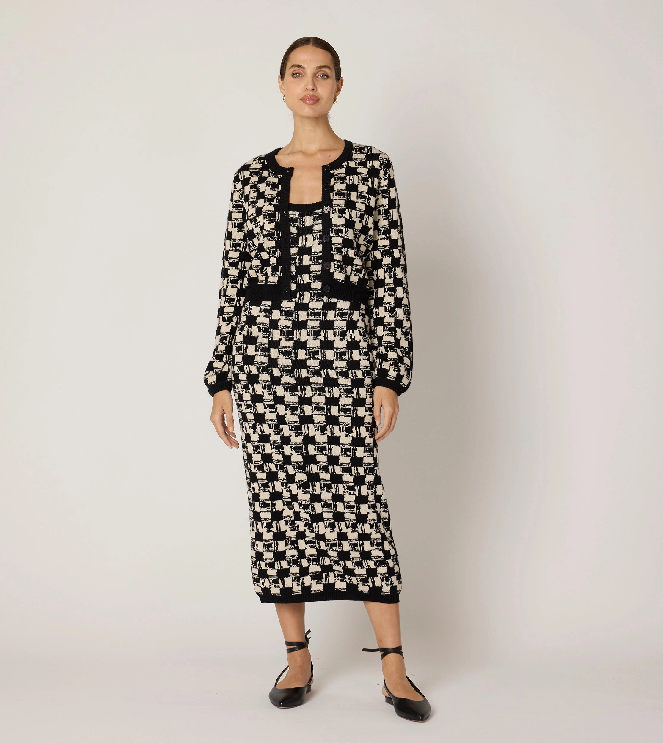 Payton Midi Dress | Biarritz Black Night wear Flattering Shape Design