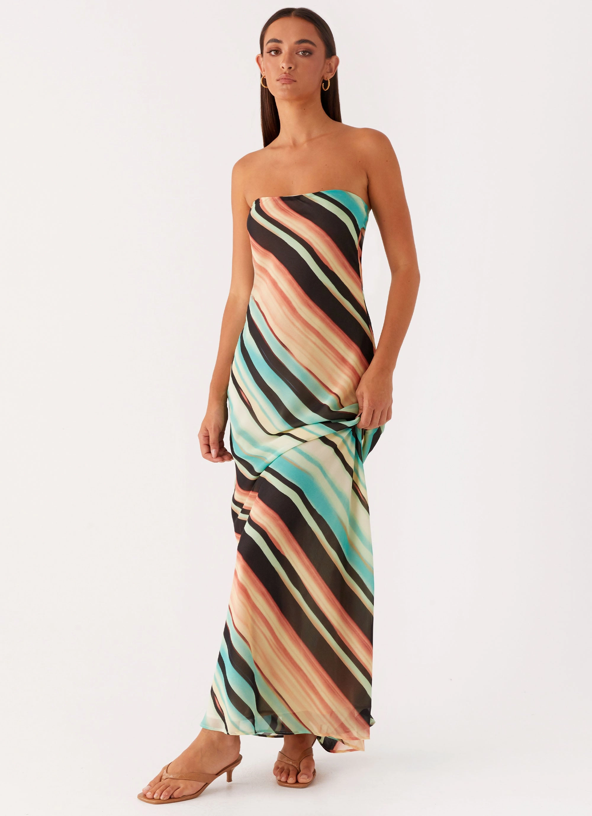 Sophisticated Edge Como Maxi Dress - Stripe