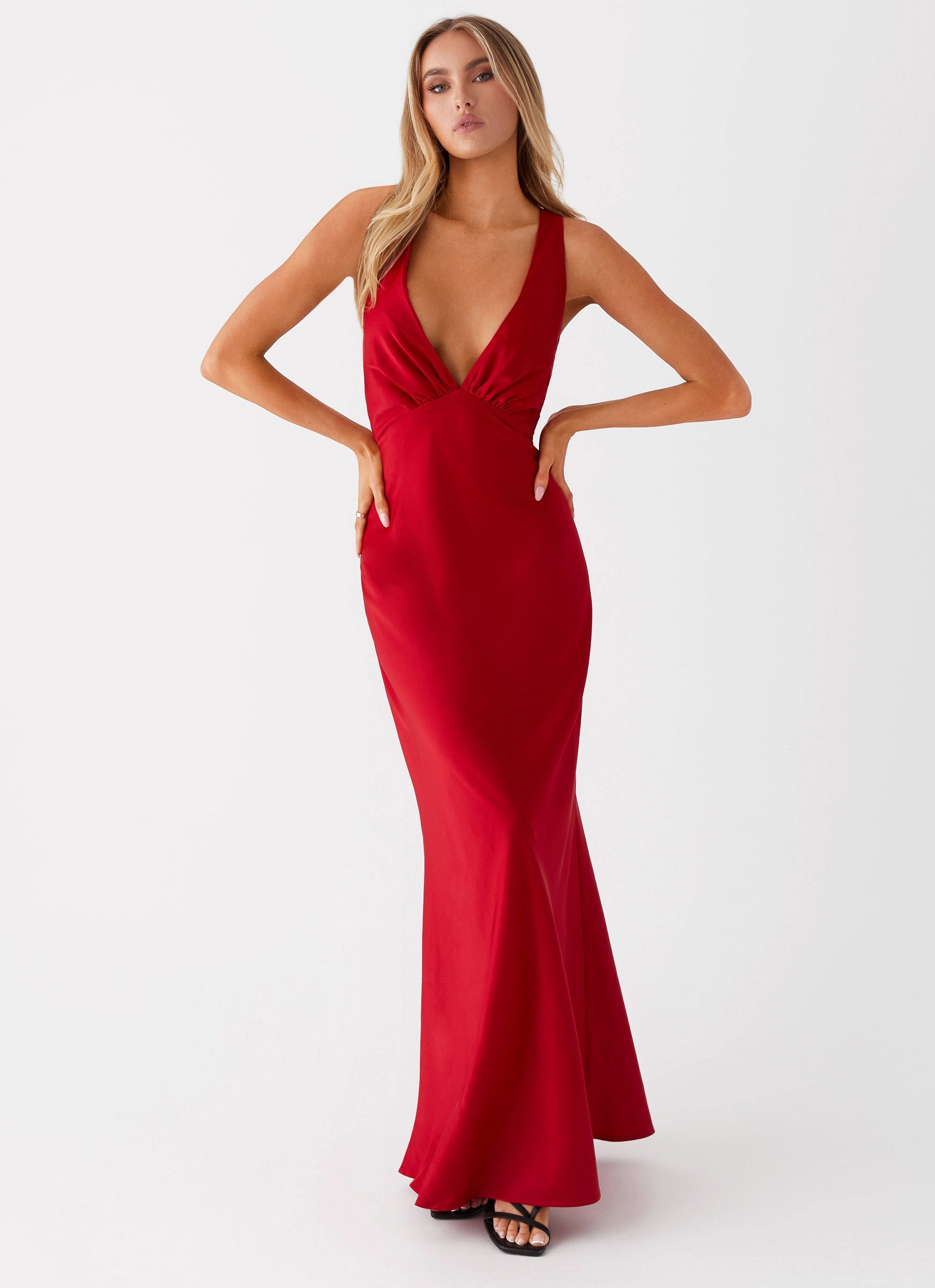 Slyvia Maxi Dress - Red Sophisticated Fit