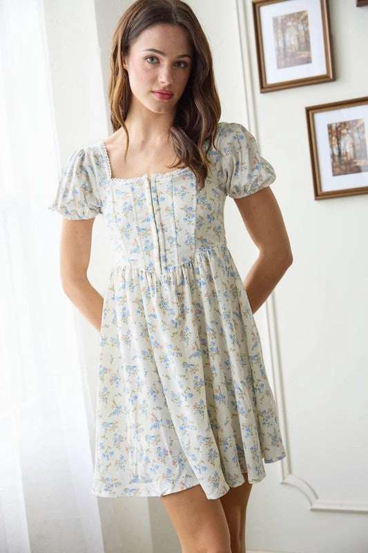 Seasonal Essential Smooth Mood DELILAH FLORAL LACE TRIM FRONT HOOK & EYE MINI DRESS