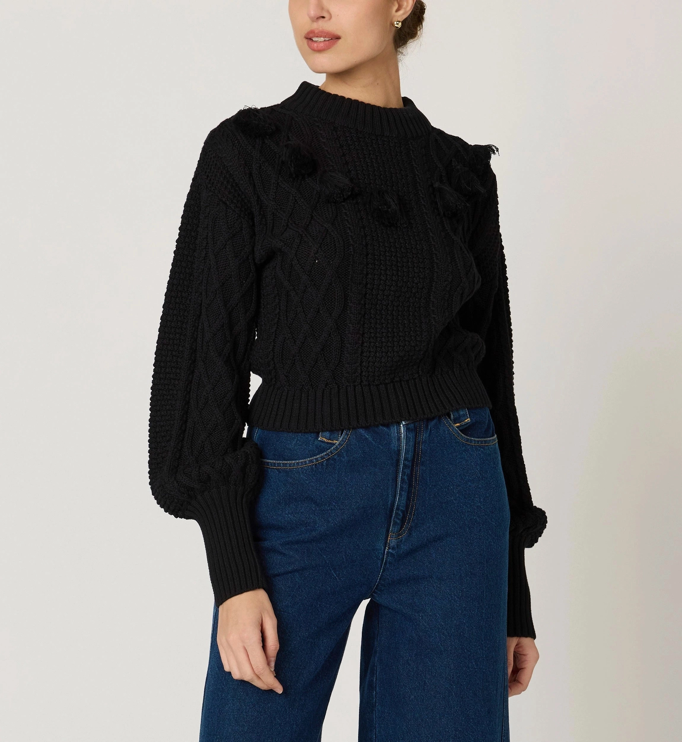 Bettina Sweater | Black Classic Outfit