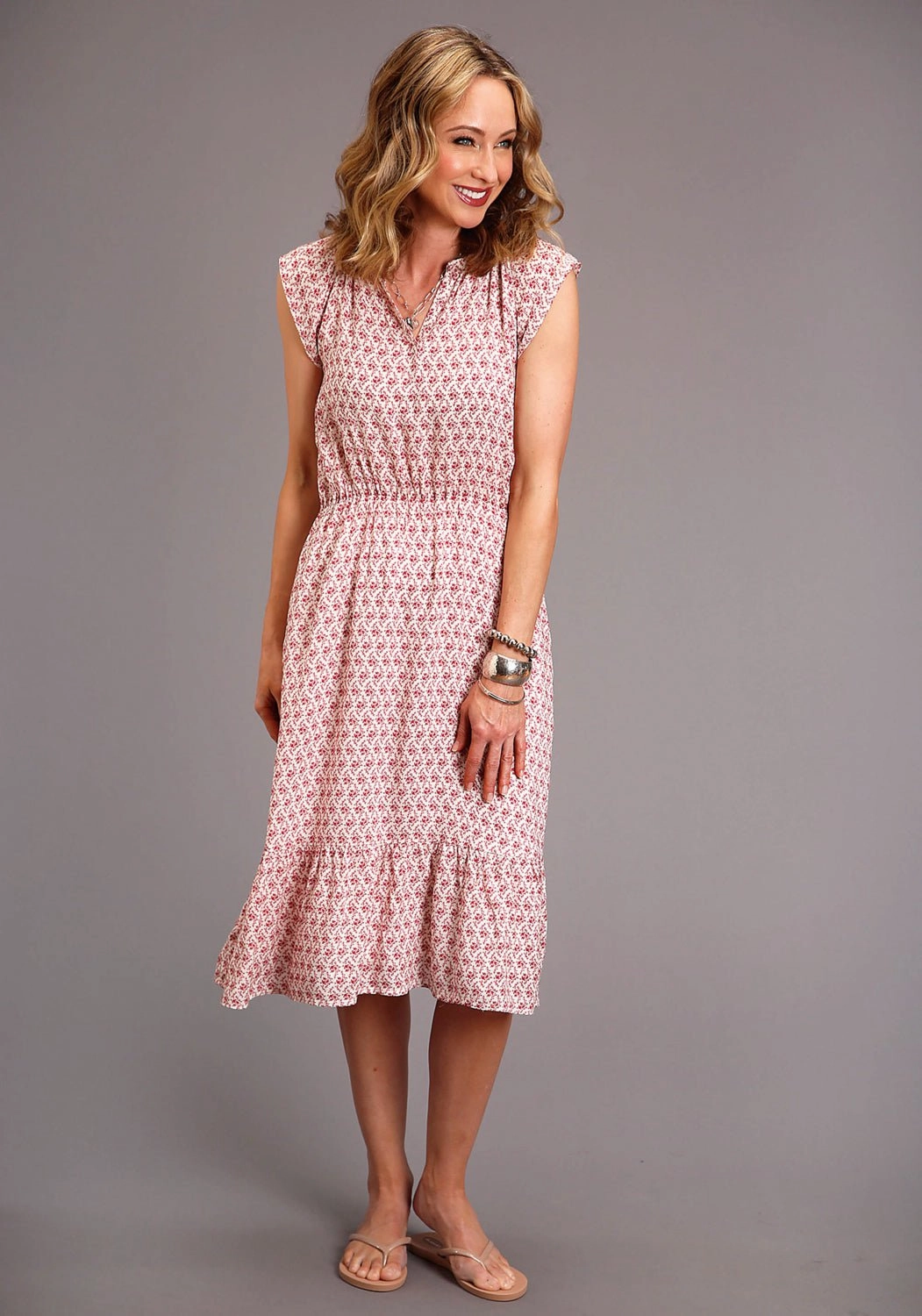 Minimal Touch Day Magic Stetson Womens Red Rayon/Nylon Cottage Floral S/S Dress