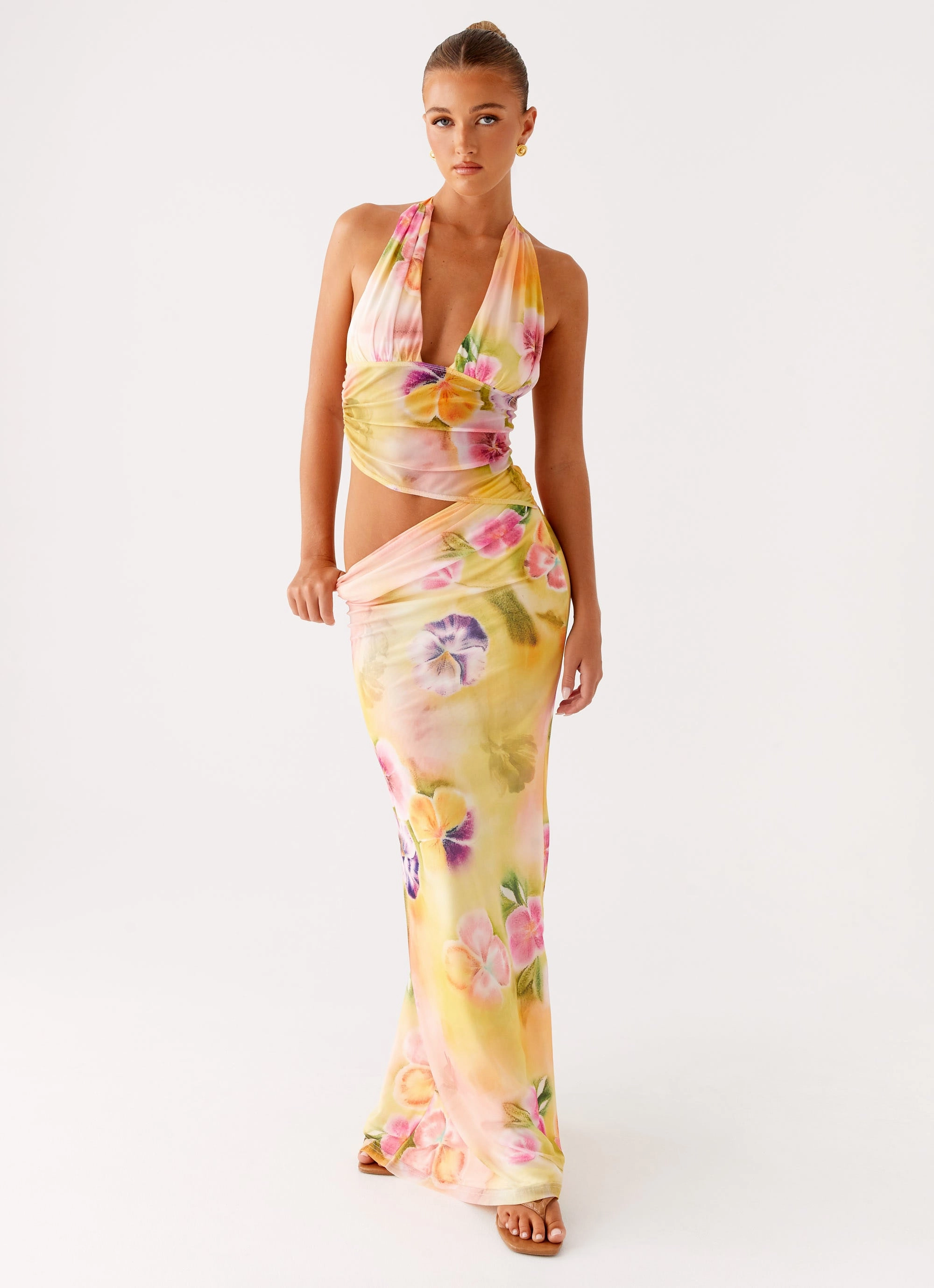 Glossy Finish Cashmere Blend Main Act Halter Maxi Dress - Sunburst Floral