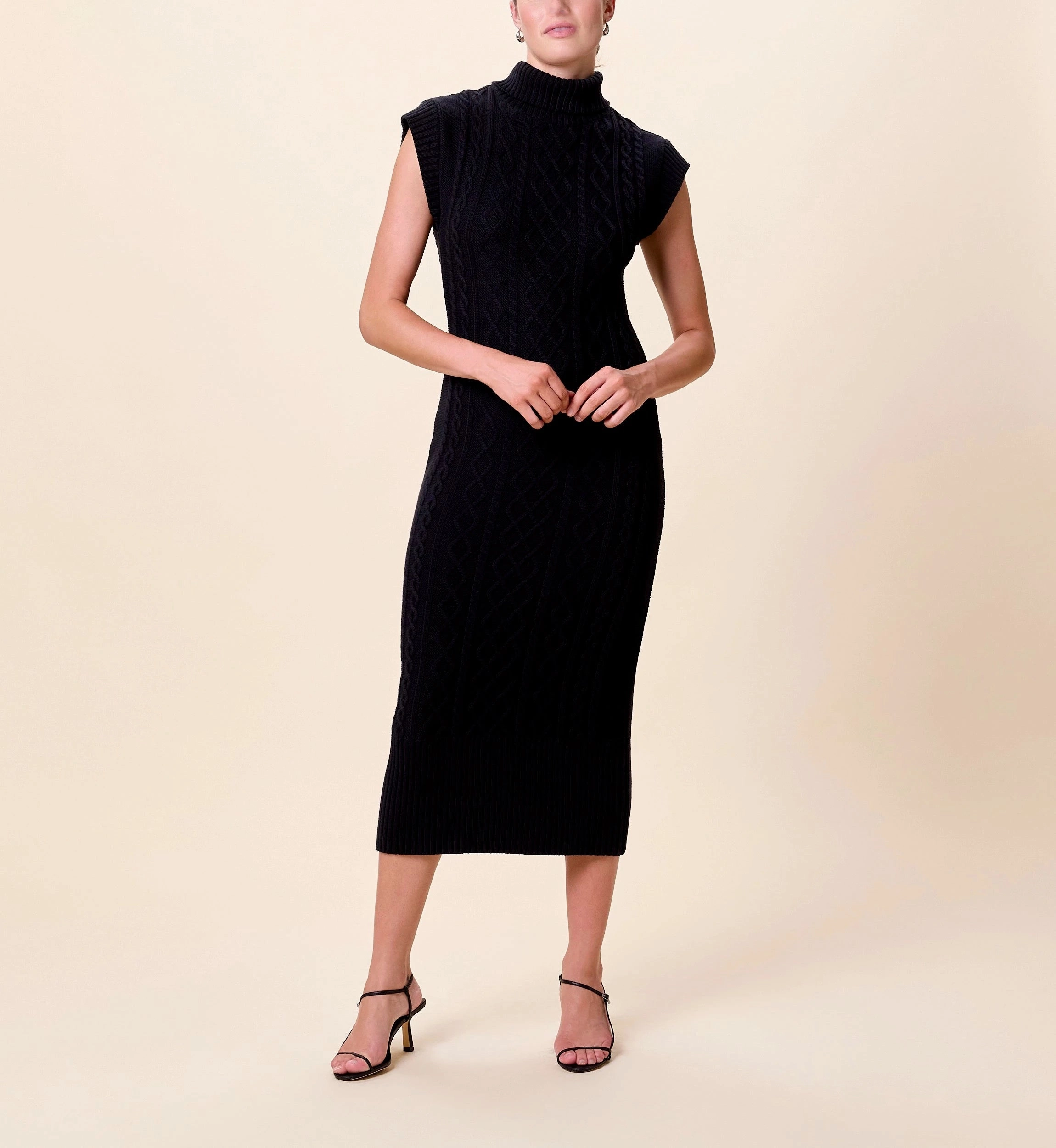 Bright-colored piece Frayed-Edge Shana Midi Dress | Black
