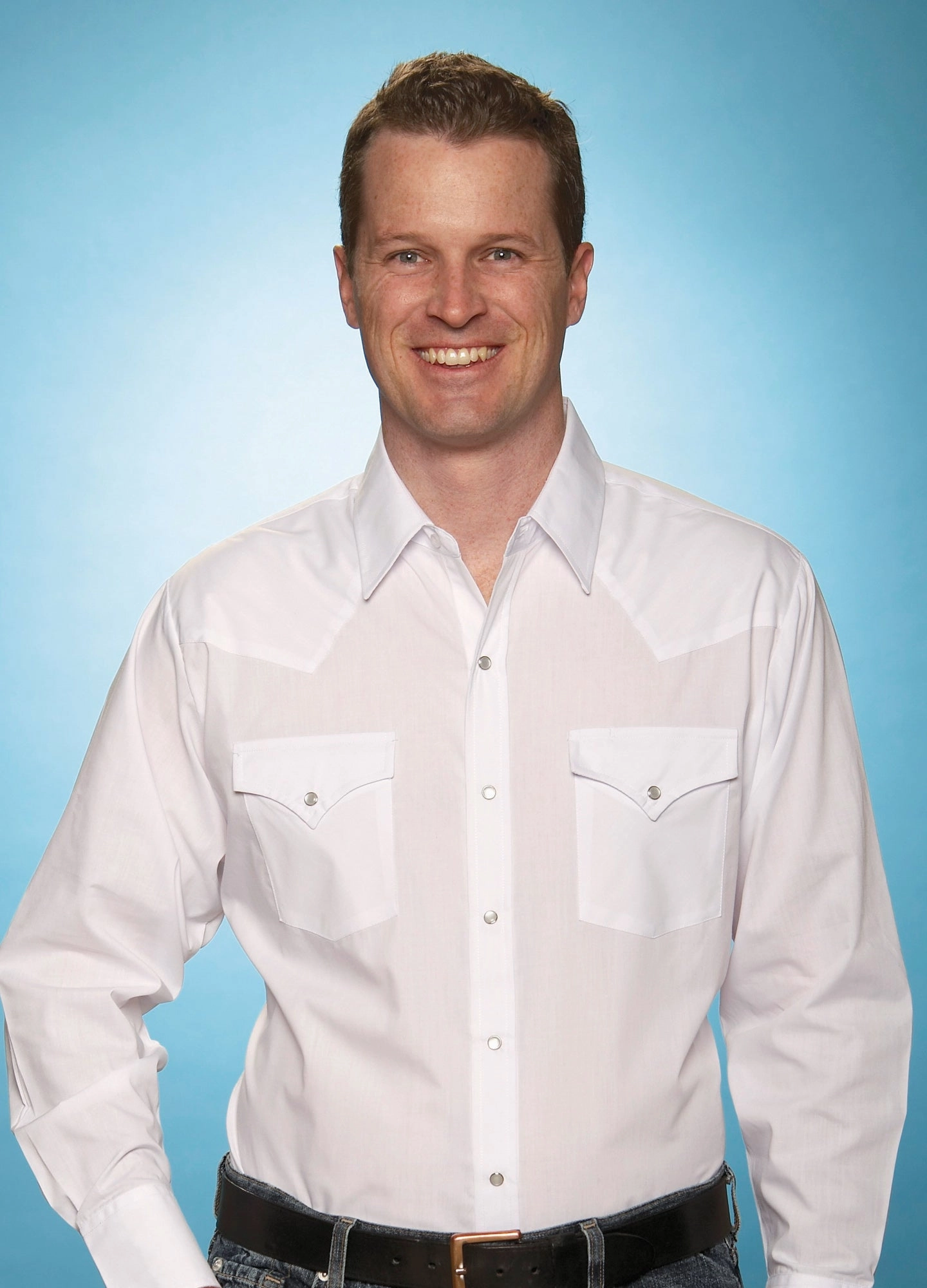 Comfort-First Military Inspired Ely and Walker Mens Solid Western White Poly/Cotton L/S Shirt