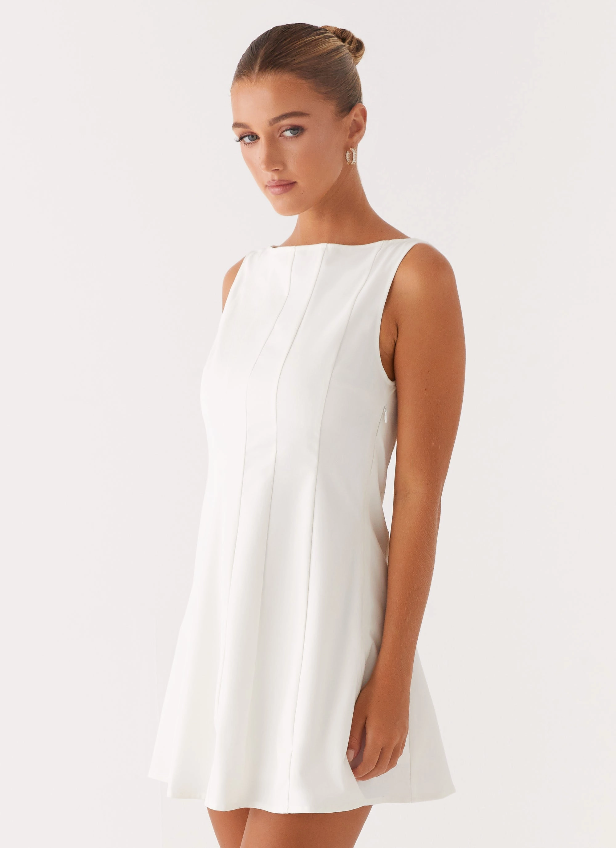 Emelie Mini Dress - White Balanced Shape