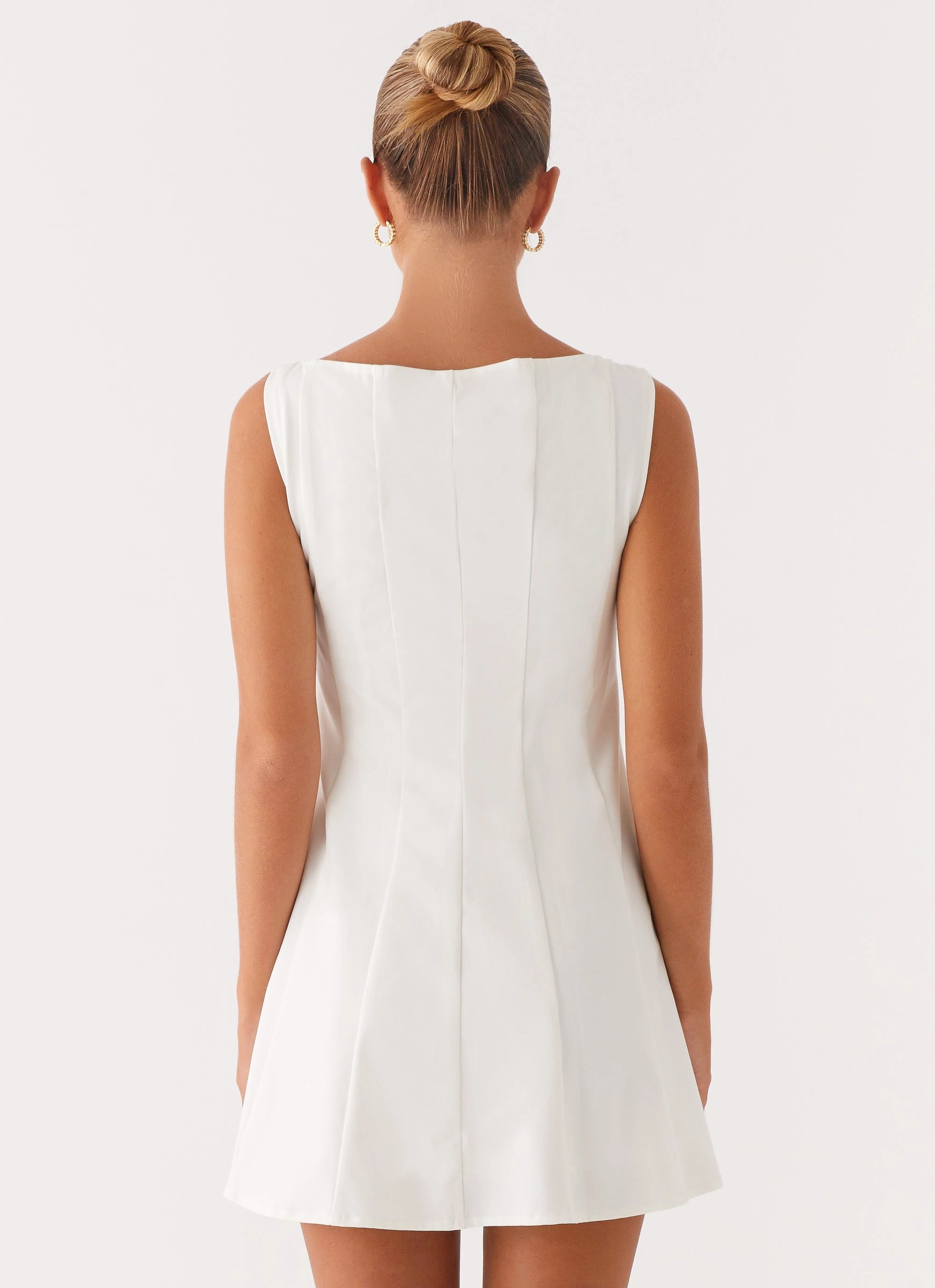 Emelie Mini Dress - White Elegant Look