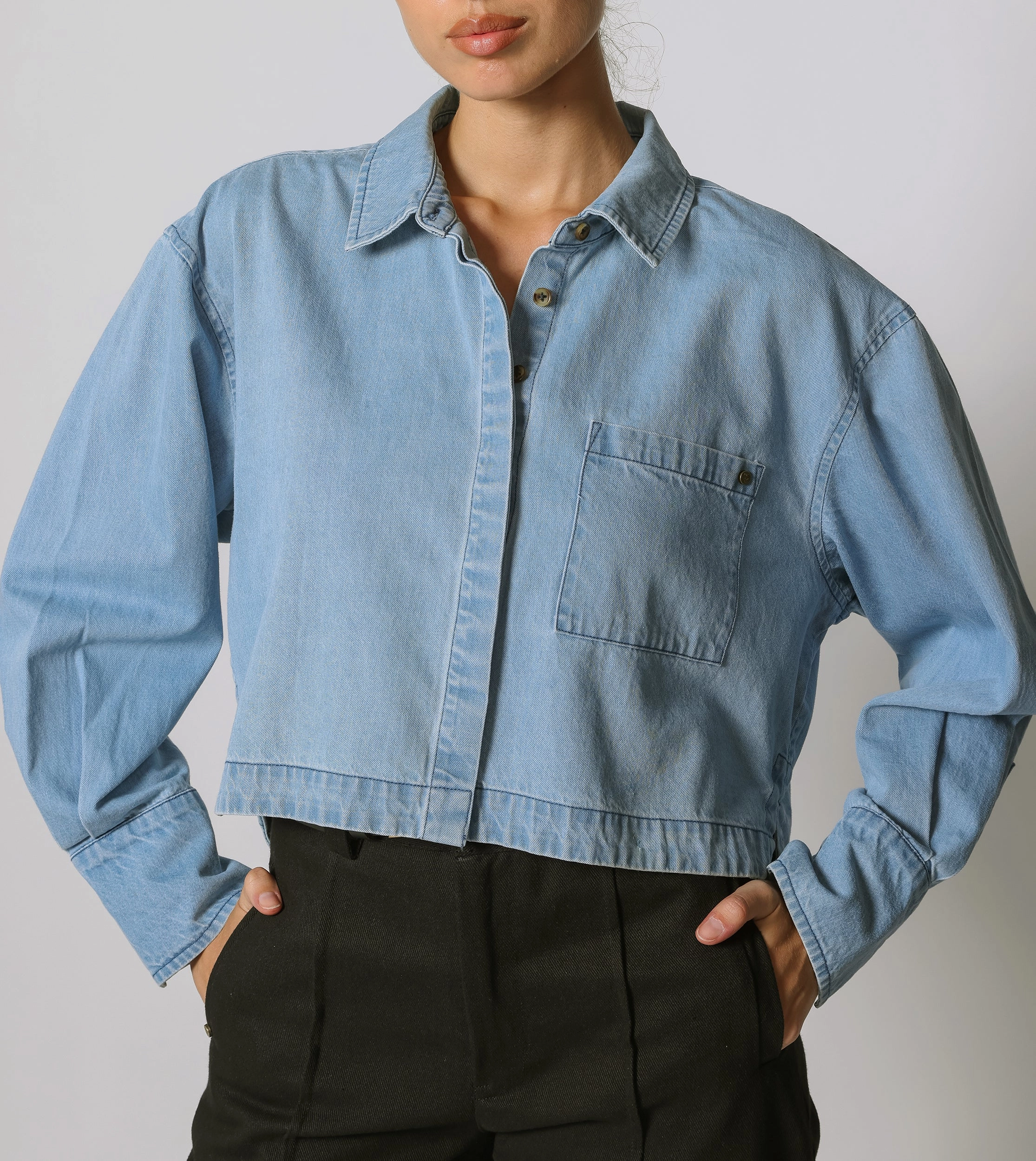 NonIrritatingStitching EcoCertified Textile Laurel Blouse | Light Wash