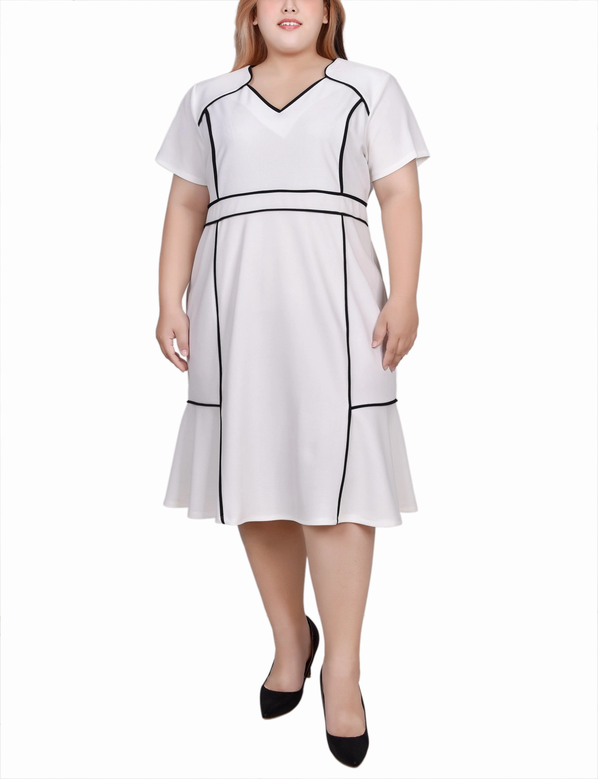 Plus Size Short Sleeve Piped Detail Dress Calm Fit Sophisticated Edge