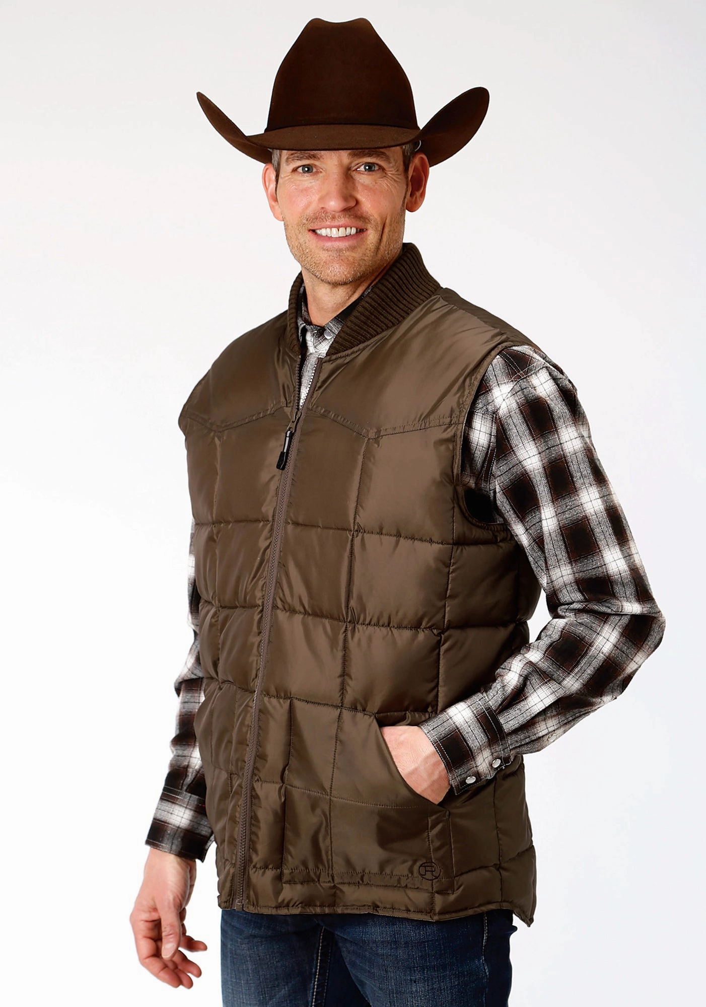 Headphone Hole Flexible Knit Roper Mens Chocolate Polyester Quilted Insulated Vest