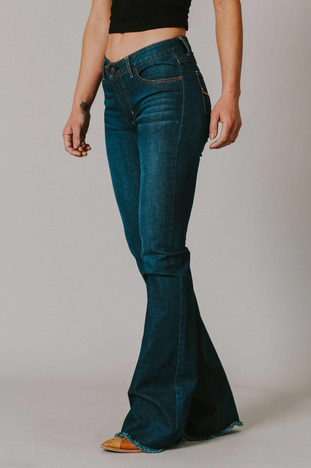 Kimes Ranch Womens Lola Raw Hem Blue Cotton blend Jeans Moisture Wicking Technology Outfit Mood