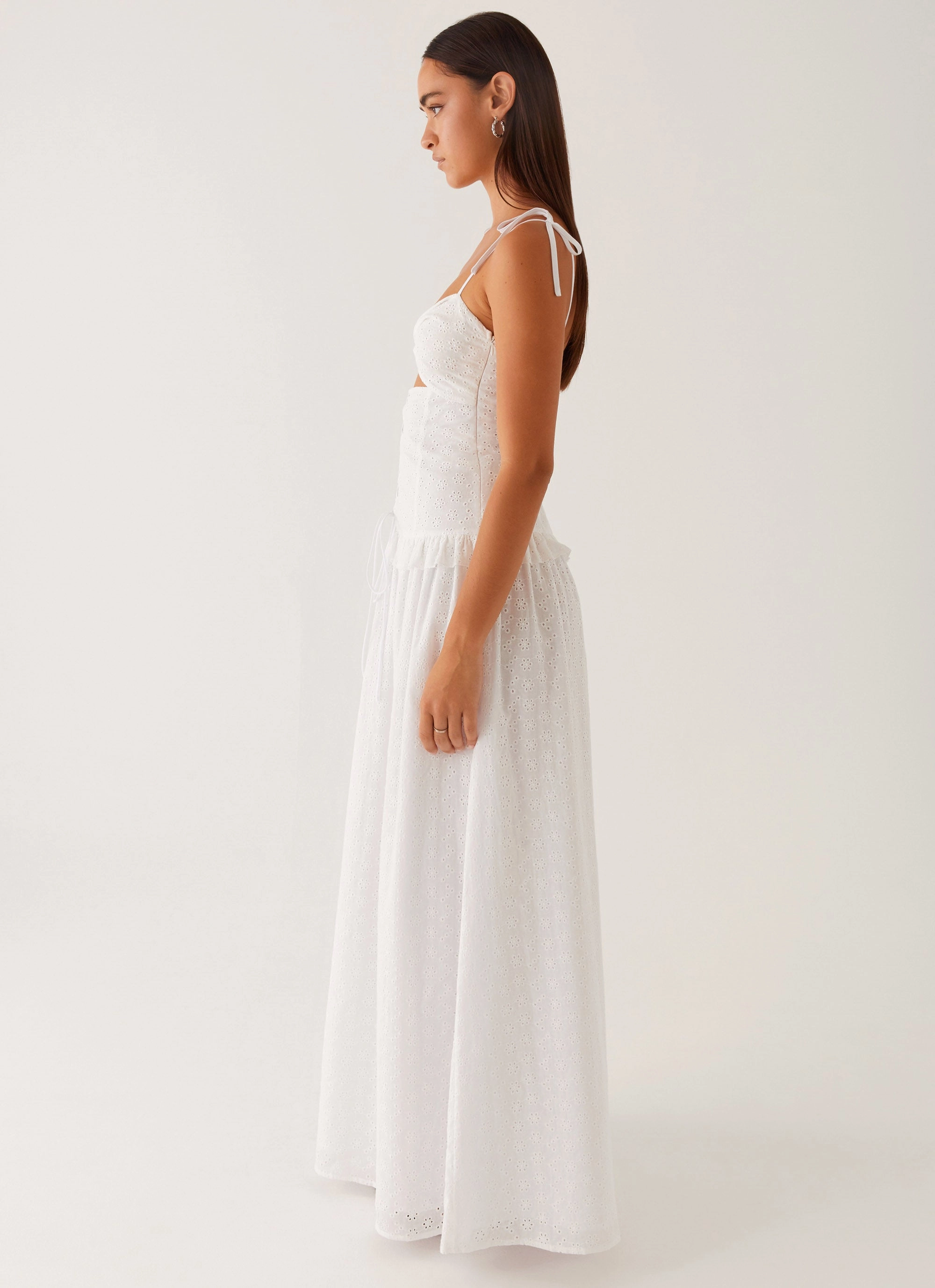 Reveria Twist Maxi Dress - Ivory Boat-Neck Church Scene