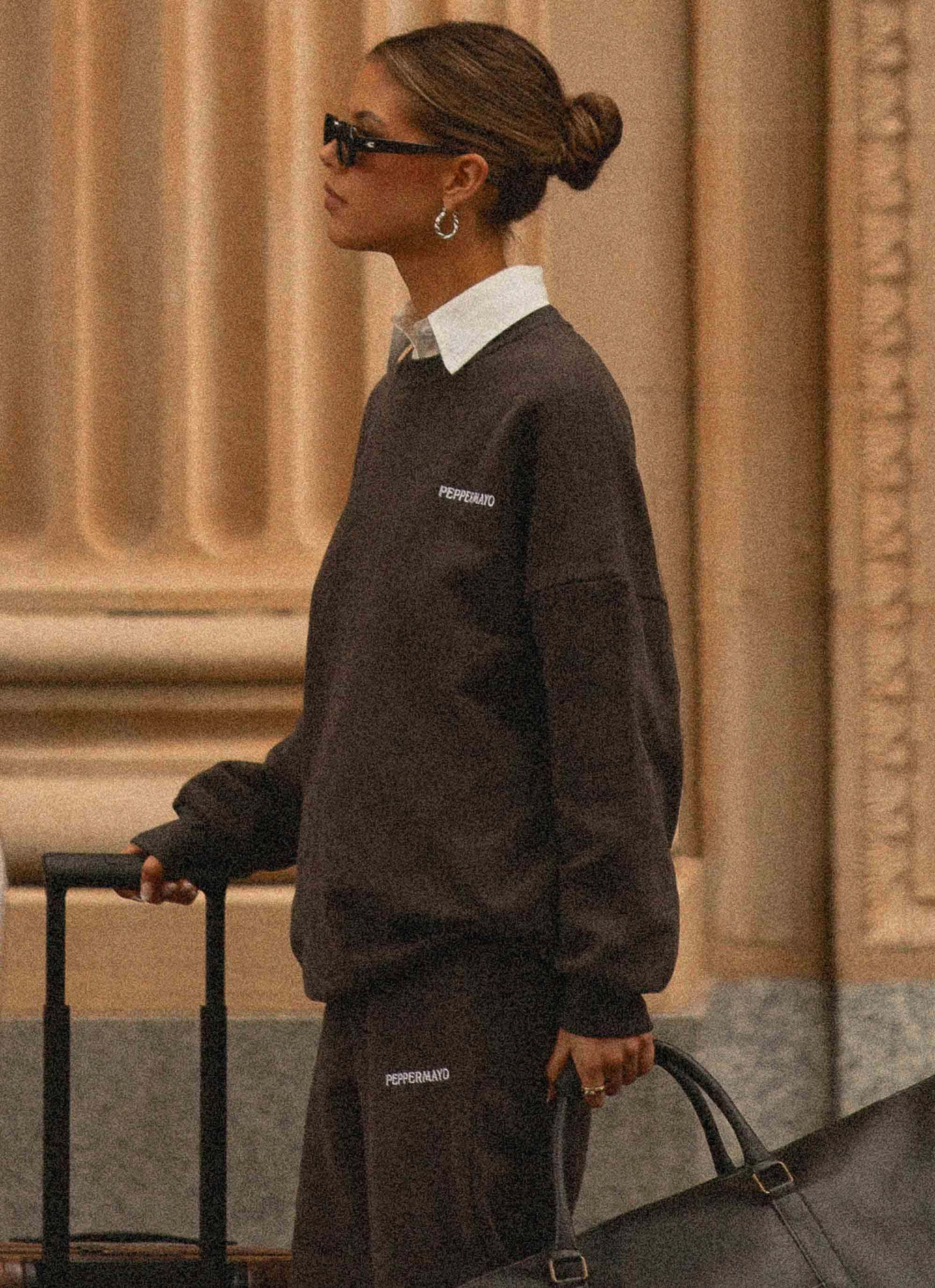 Relaxed Wearable Cozy Look Signature Oversized Sweatshirt - Charcoal