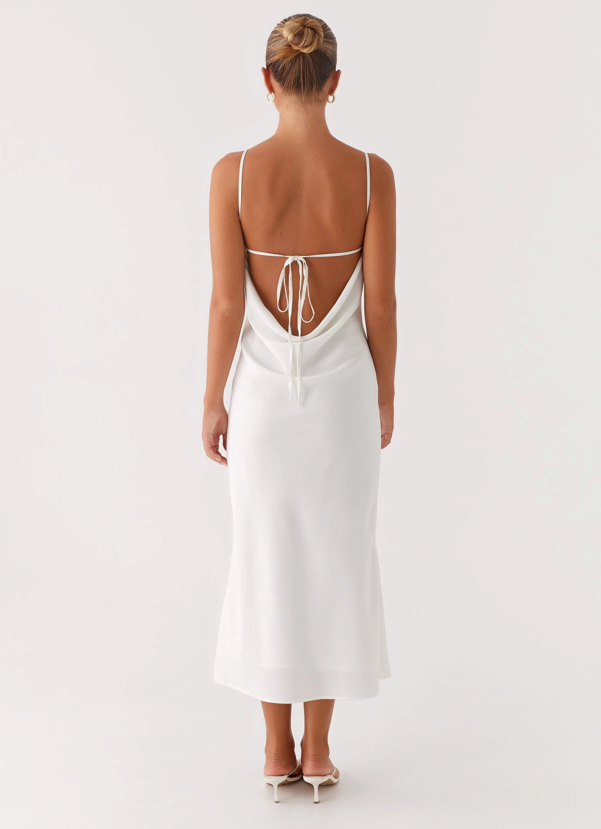 Bentley Midi Dress - White Comfy Outerwear