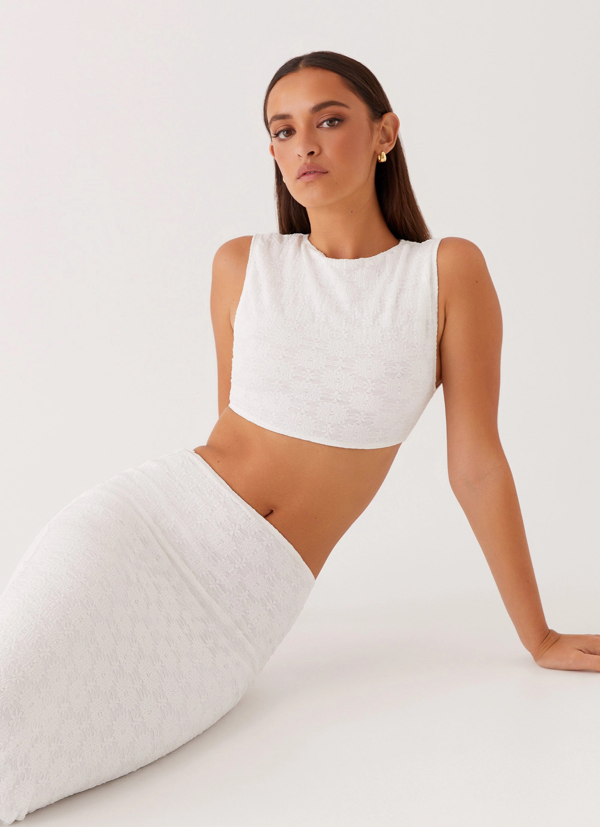 Issey Crop Top - White Durable Chainstitch