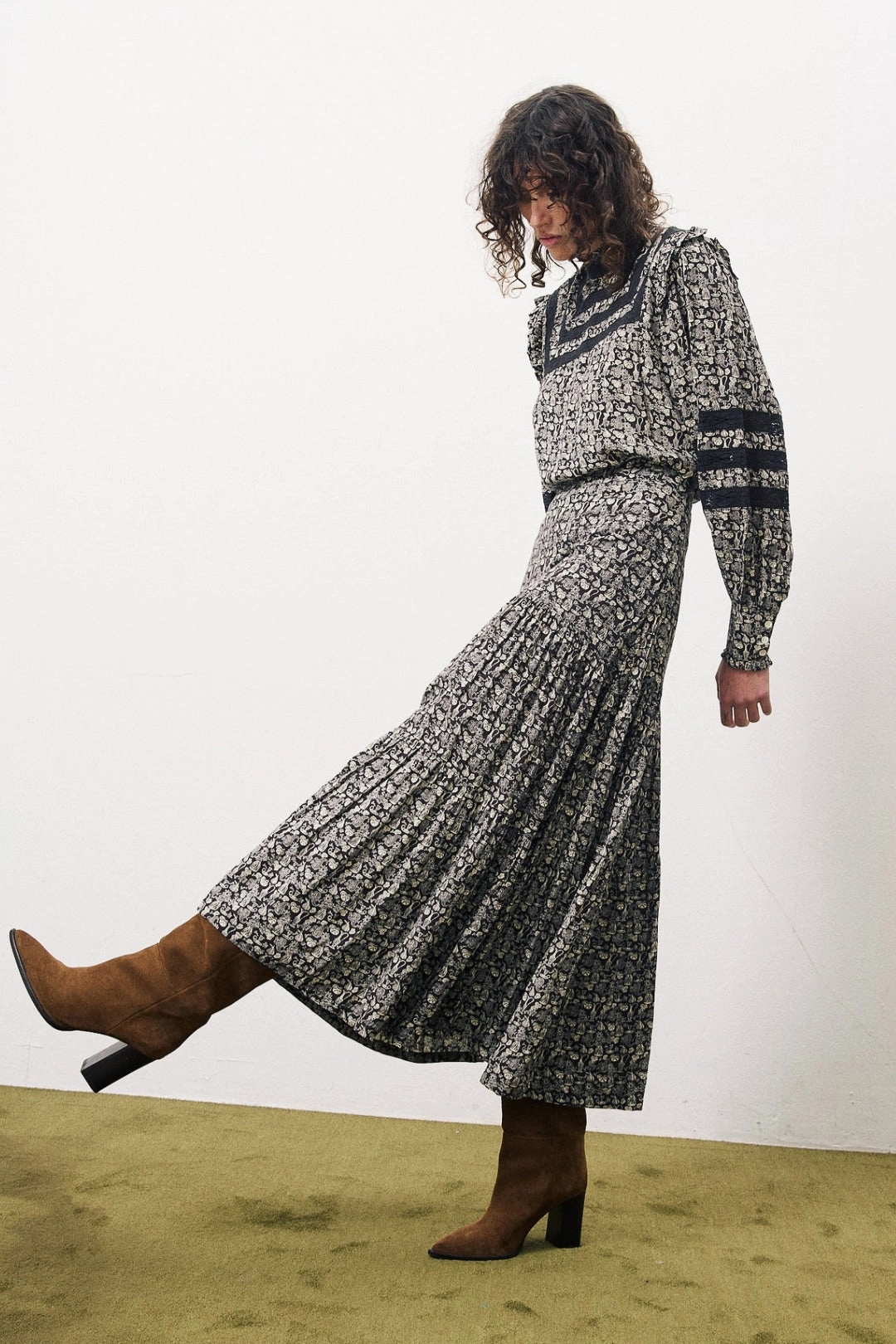 FRNCH Gyliane Blouse BioBased Fiber ClassicCrewNeck