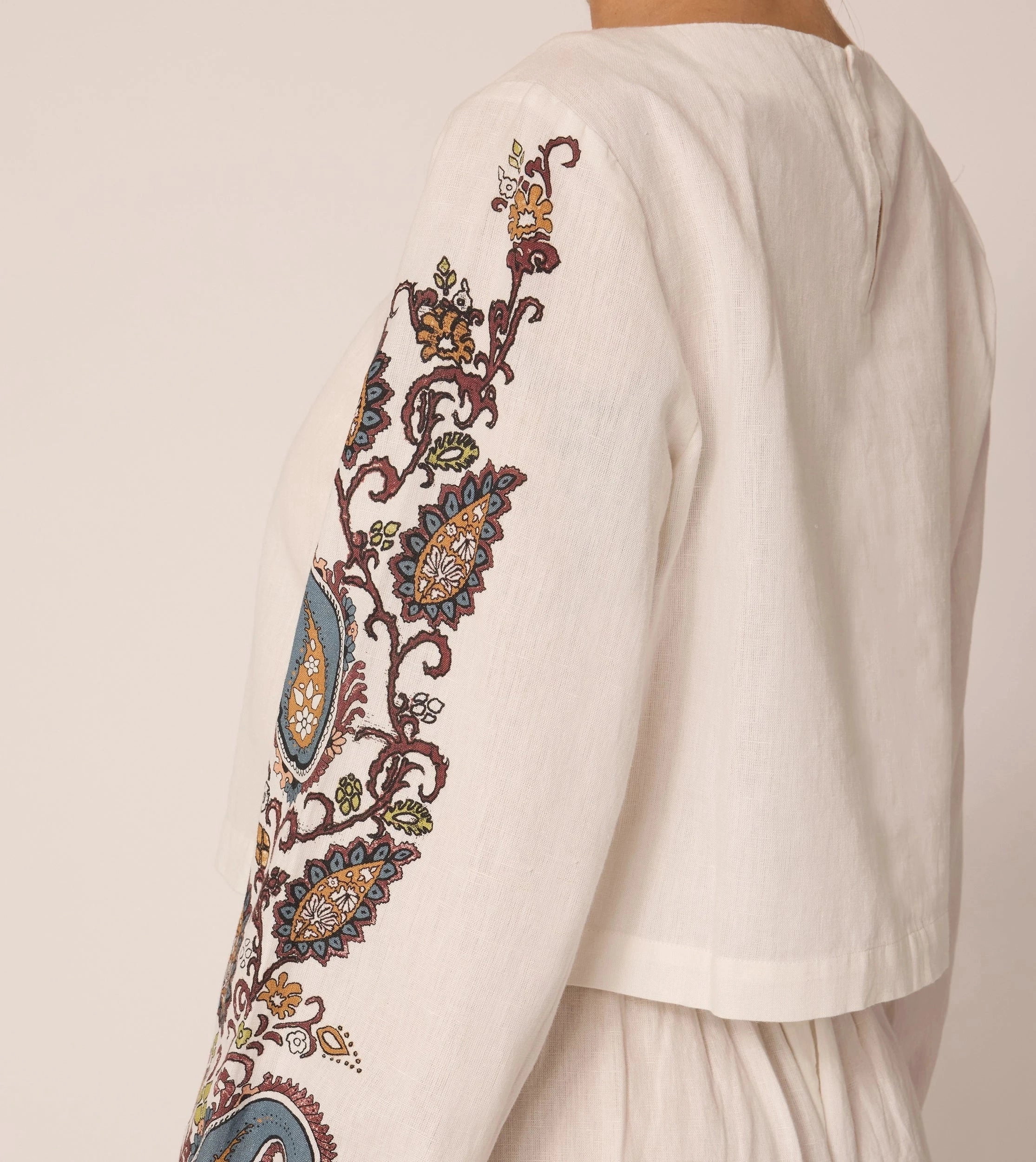 Georgia Blouse | Veneto Paisley Flex Fit Shoulder Construction Four Way Stretch