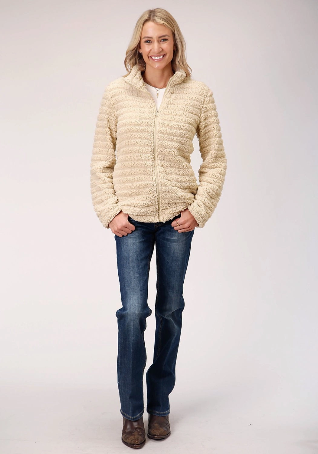 Roper Womens Cream Polyester Faux Mink Fleece Jacket WaterRepellent Finish Waterproof Stitch Details