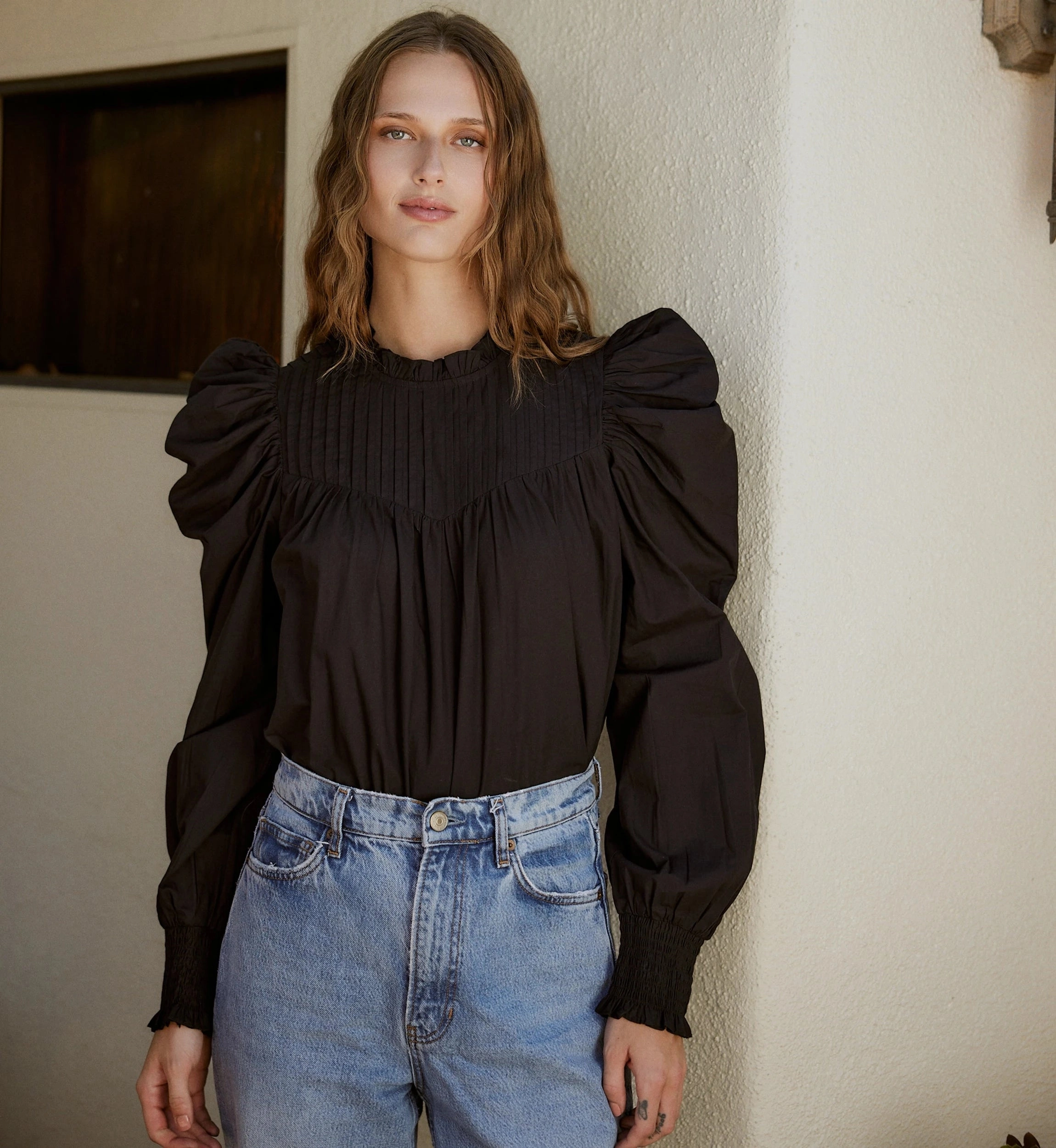 Irina Blouse | Black Reinforced Shoulders RubberizedGrip