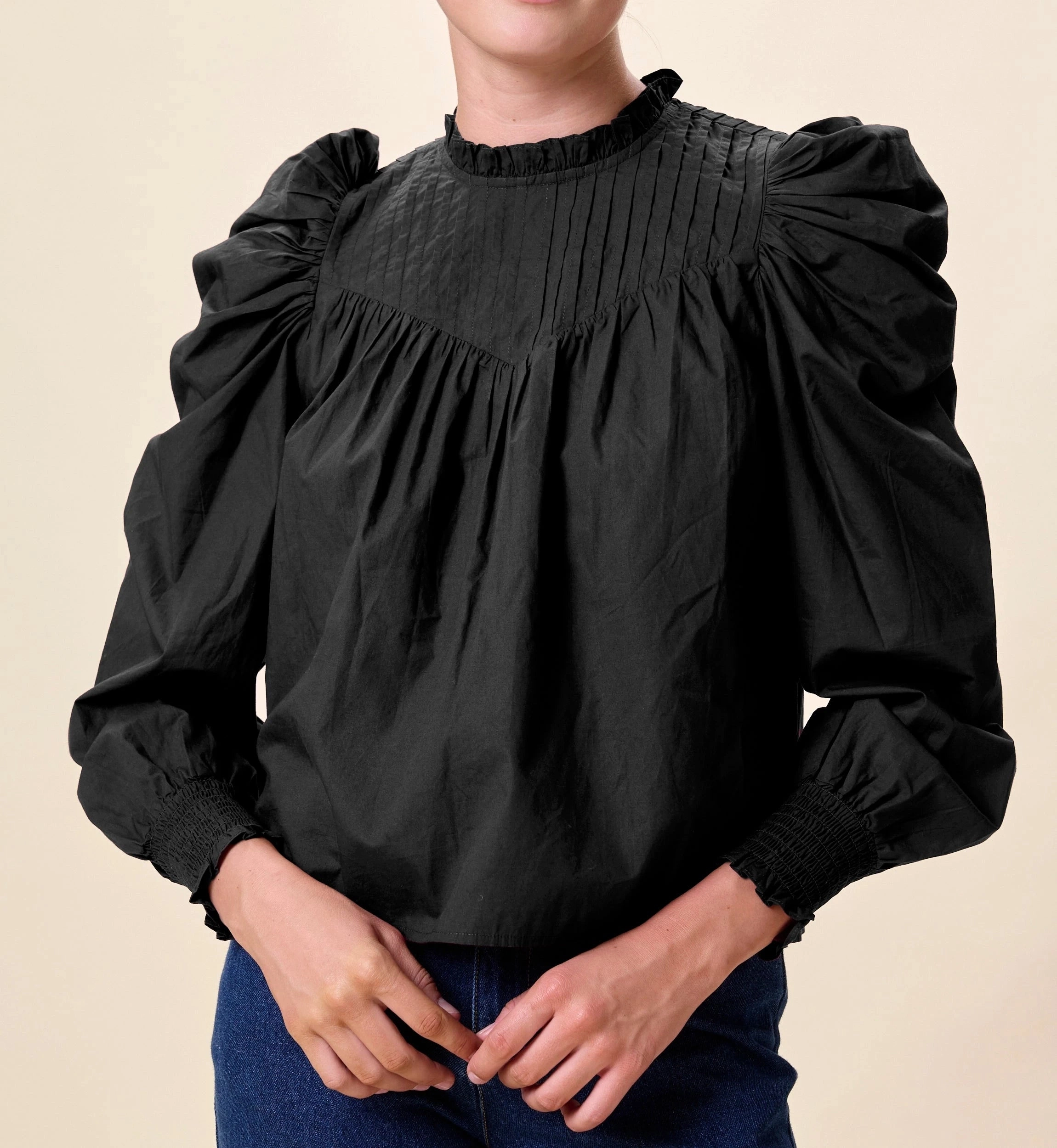 Minimalist Silhouette Cut Irina Blouse | Black