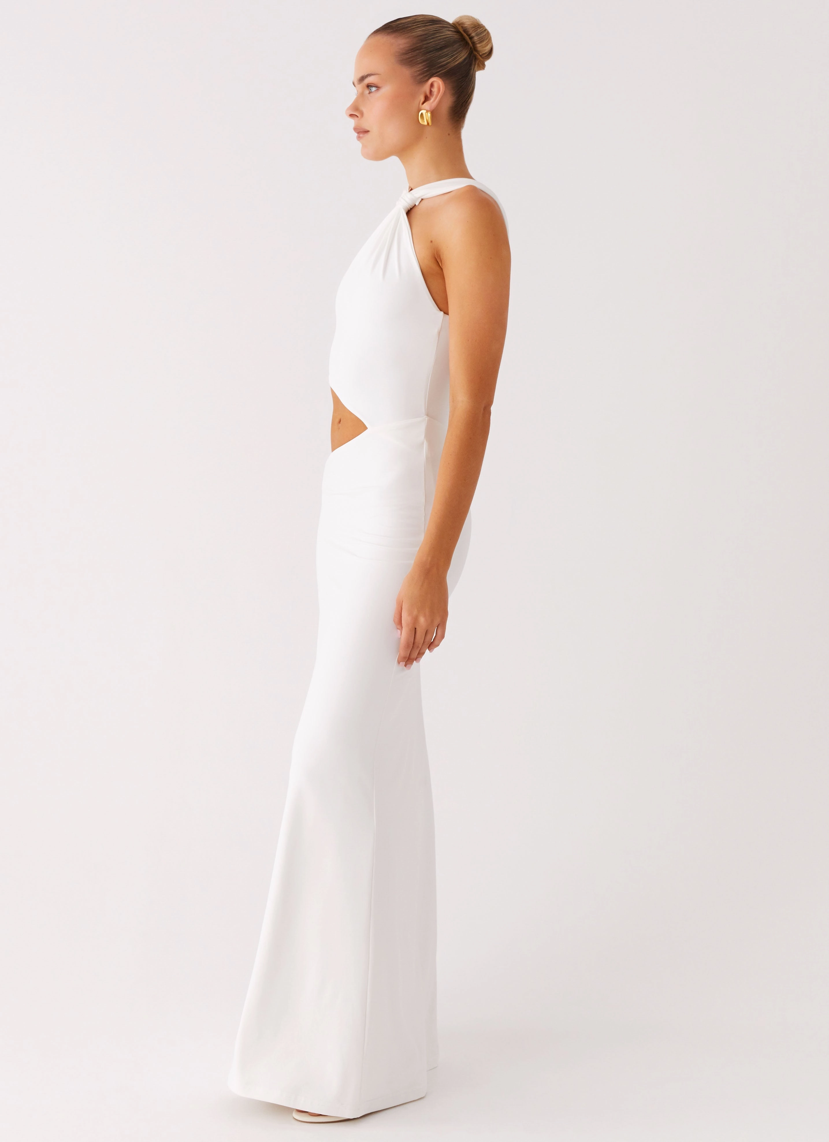 Juliander Knot Maxi Dress - White Snow Jacket