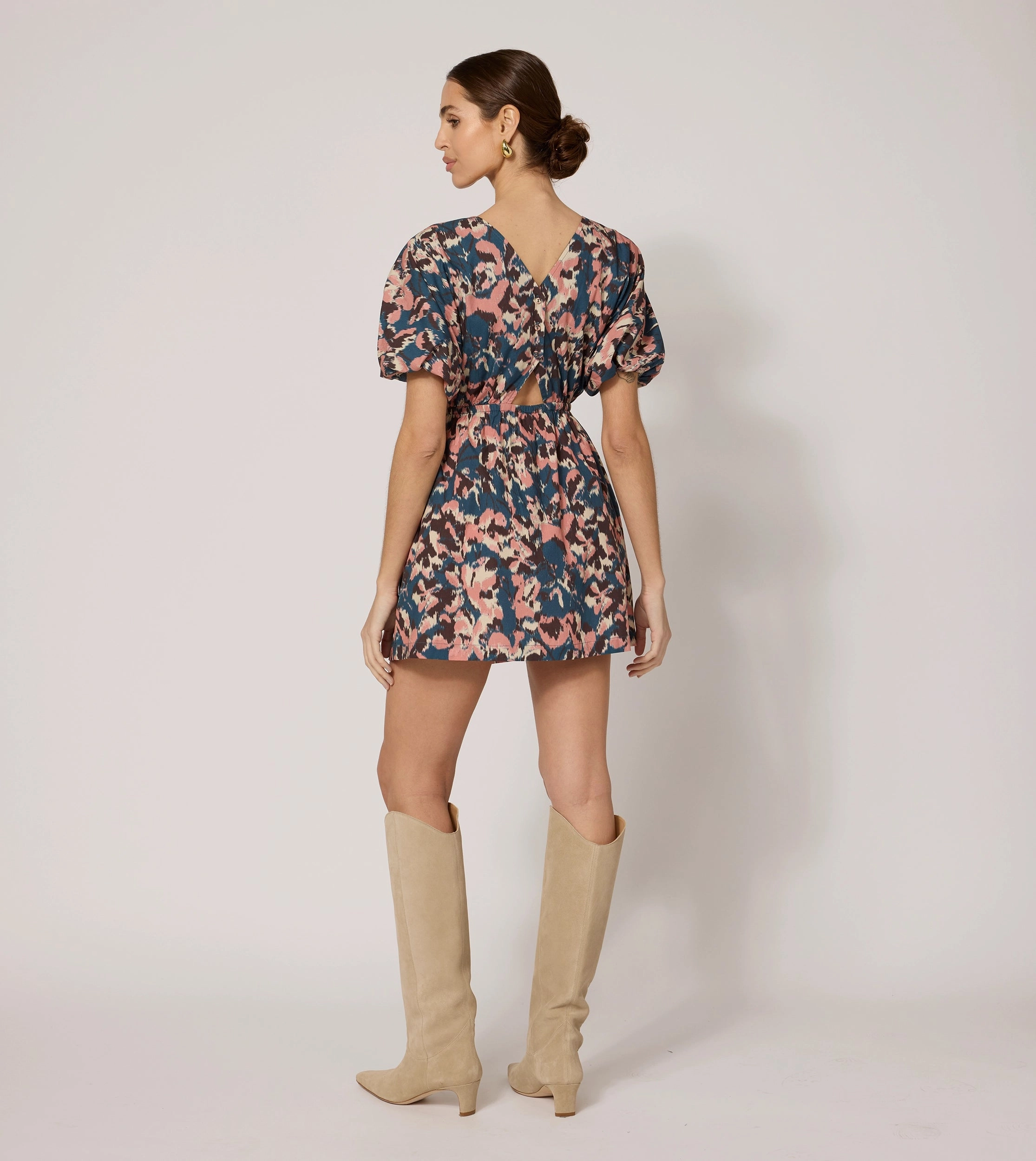 Kimberly Mini Dress | Le Jules Classic structured dress Texture Style