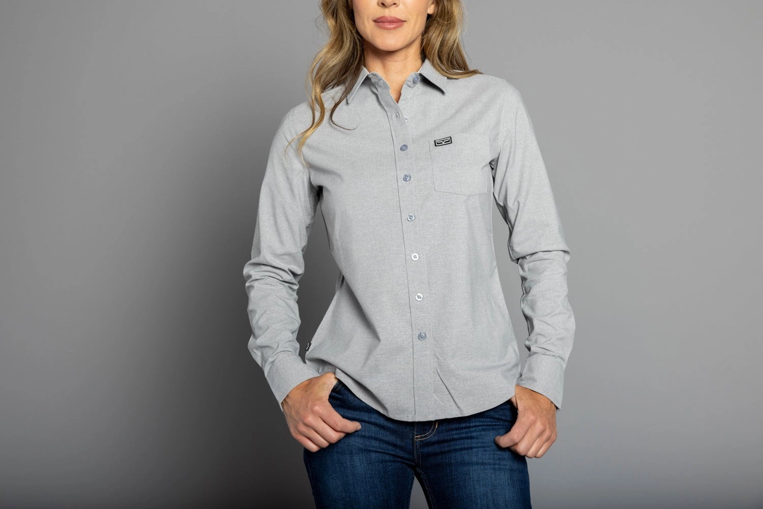 Classy Detail Quick Dry Technology Kimes Ranch Womens Linville Solid Silver Cotton Blend L/S Shirt
