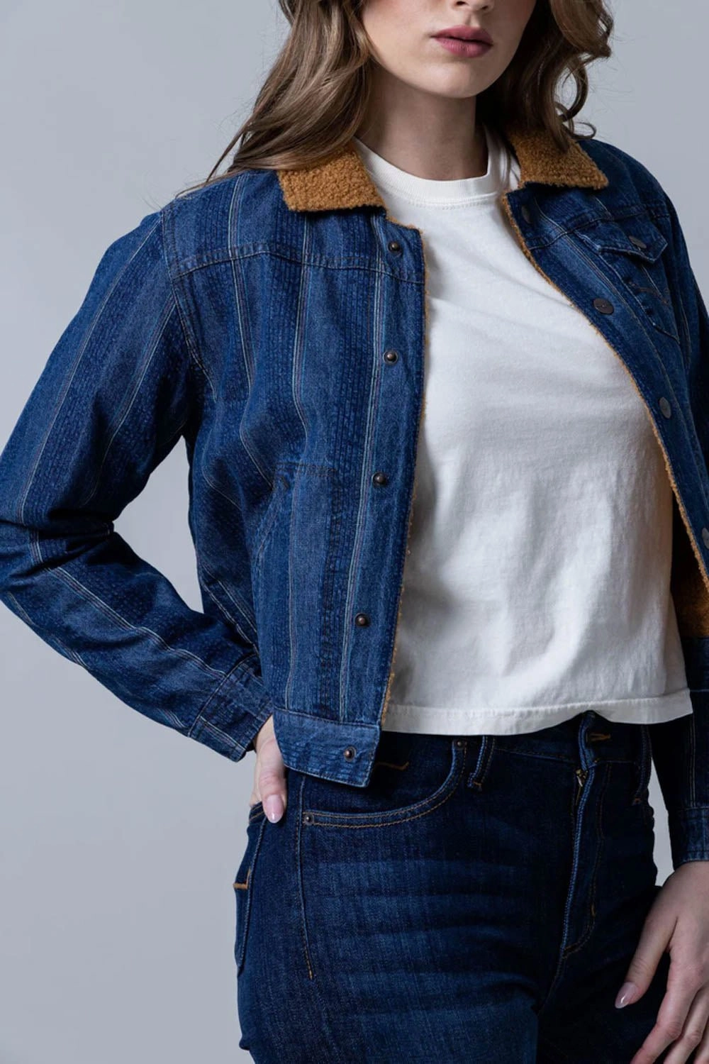 Kimes Ranch Womens Vaquero Trucker Stripe Denim 100% Cotton Jacket QuiltedPattern Reinforced Shoulders