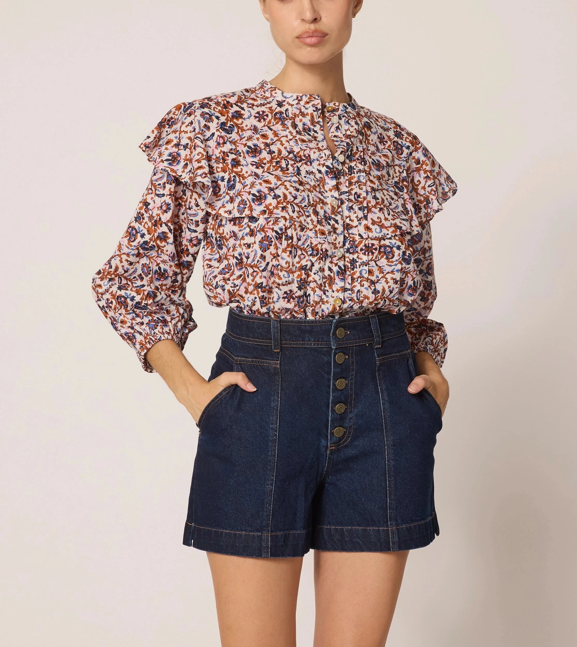 NonRestrictiveCut Juno Blouse | Bellucci