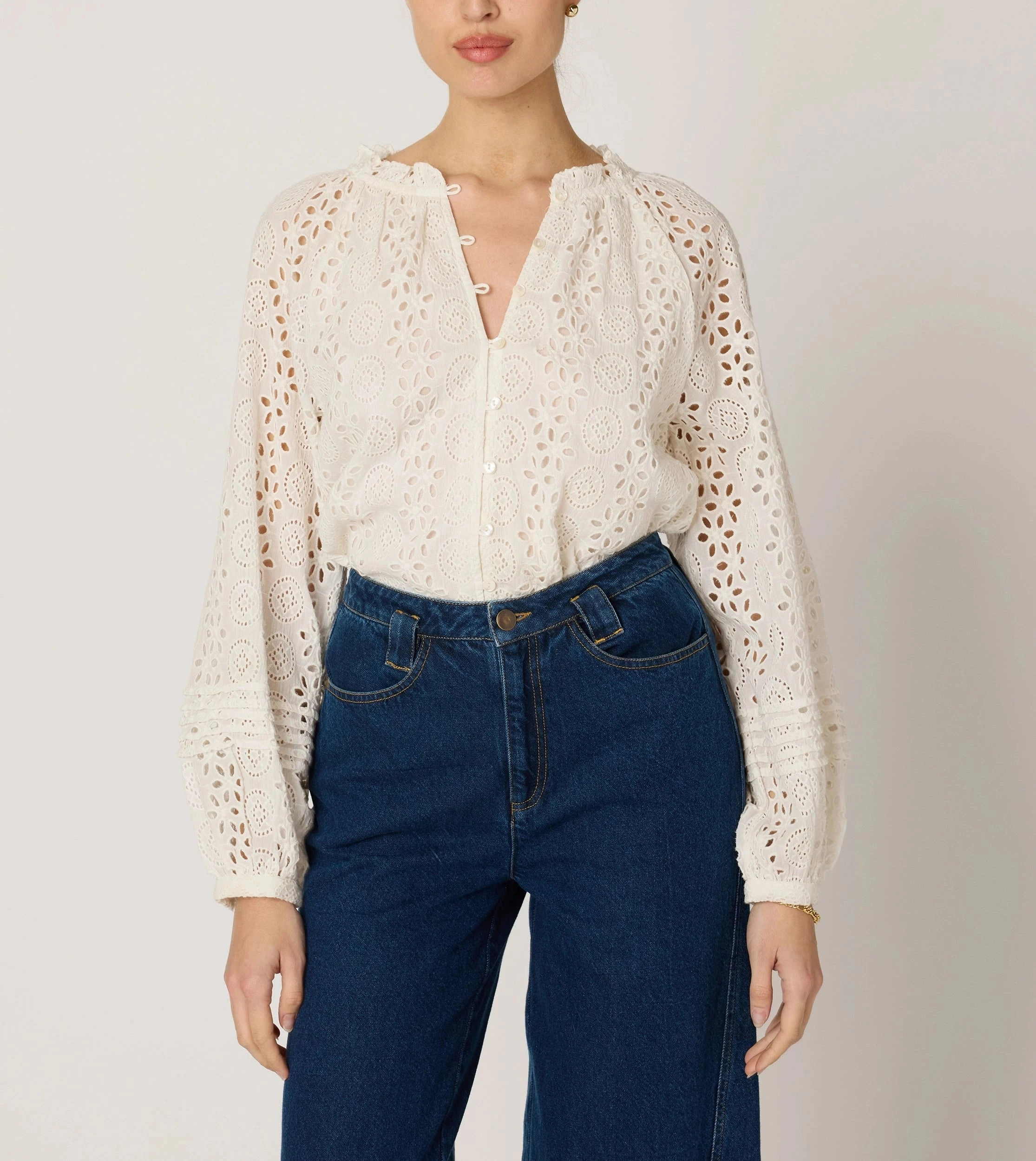 Alicia Blouse | Ivory Eyelet standard fit