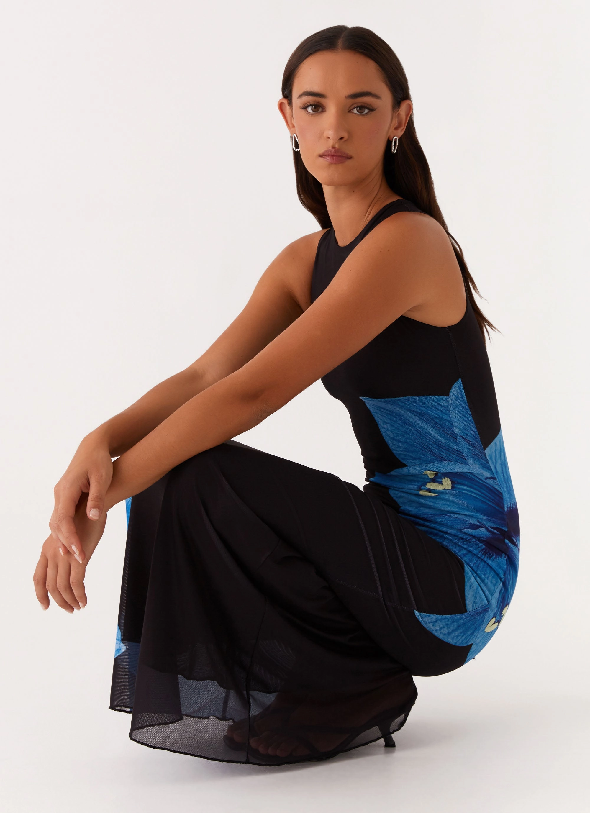 Manhattan Nights Maxi Dress - Black Sleek Form