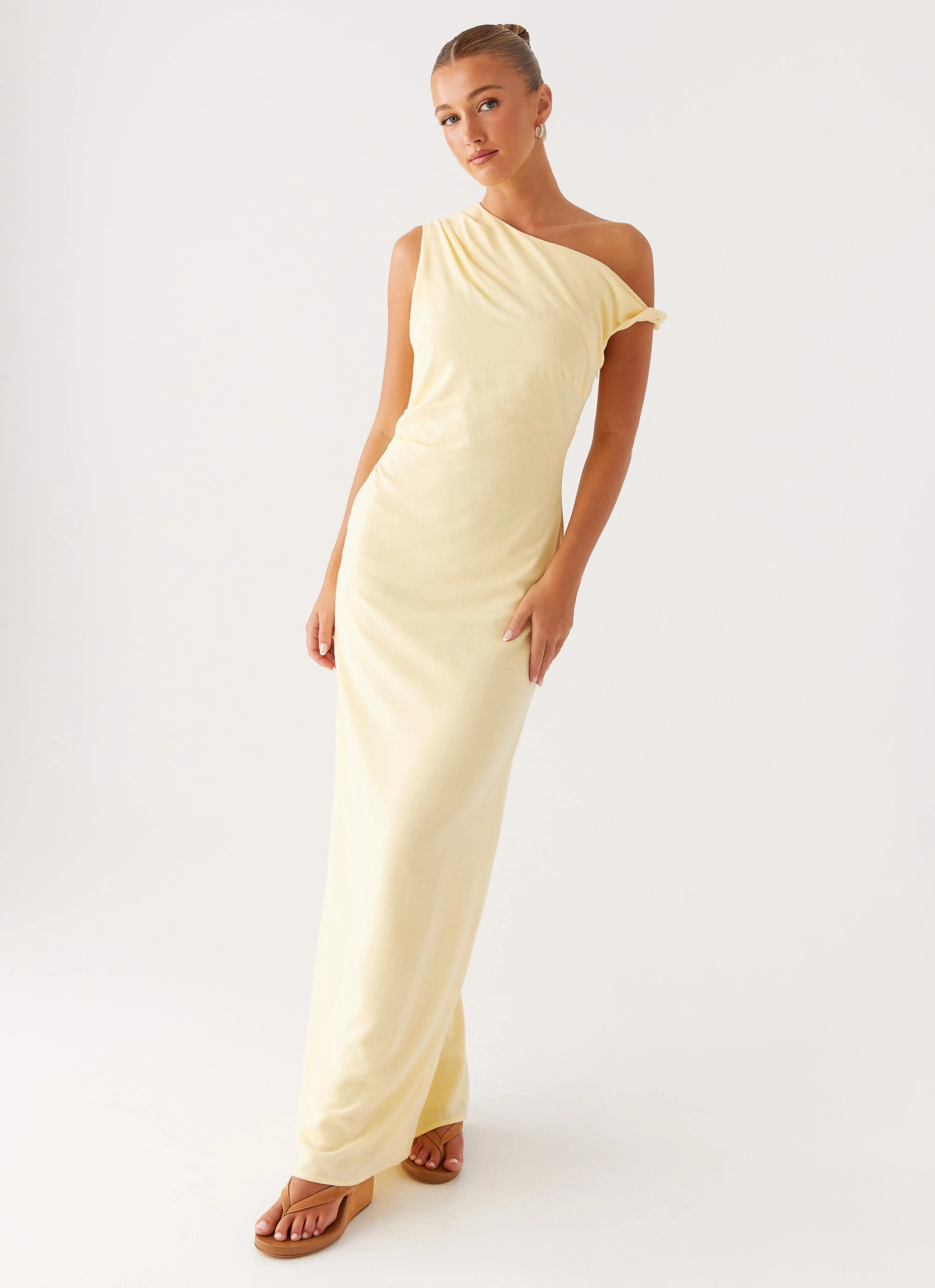 Mckenna Maxi Dress - Yellow Hip-Flattering Geometric-pattern