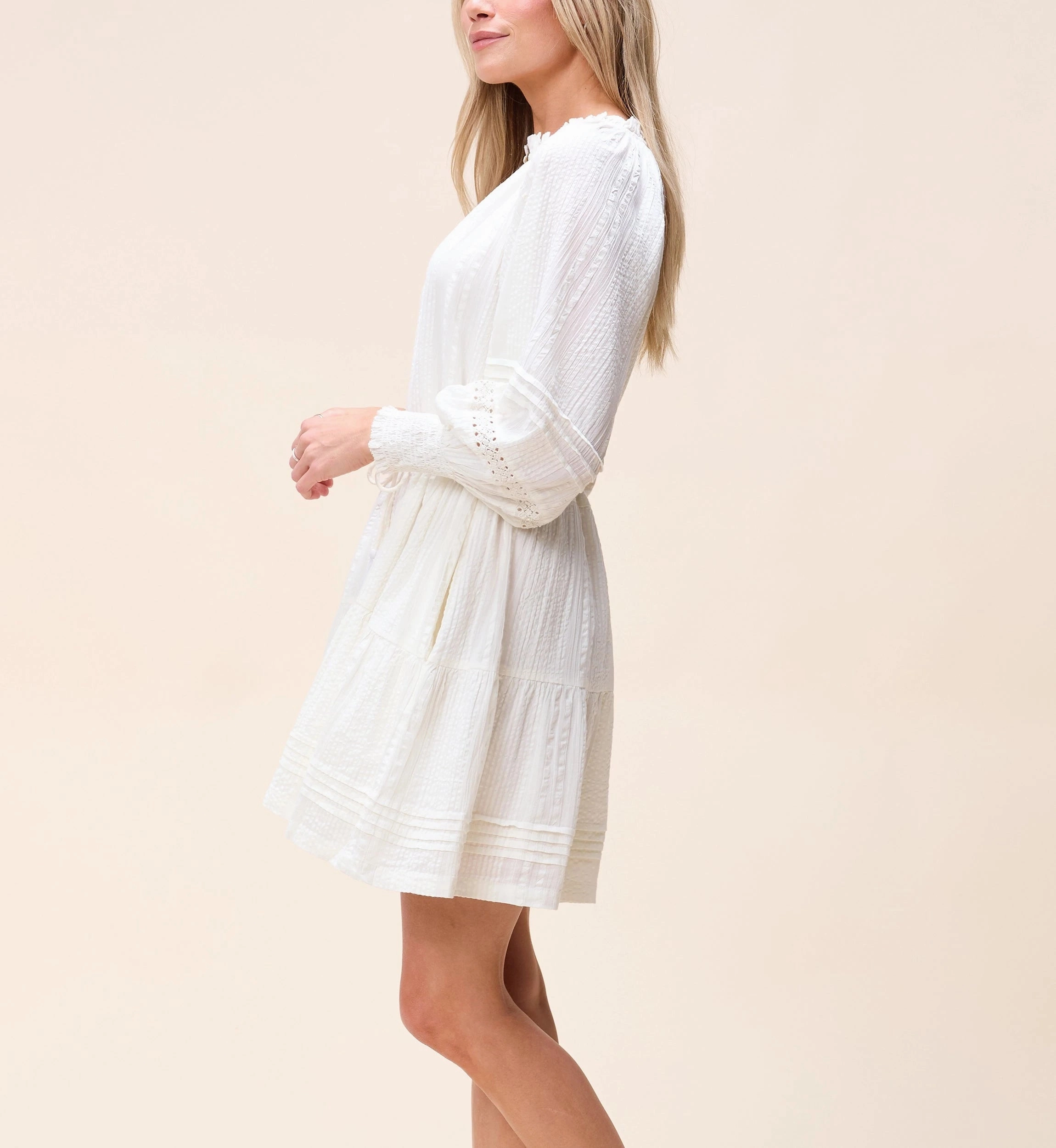 Subtle Flex Light Shape Meadow Mini Dress | Ivory