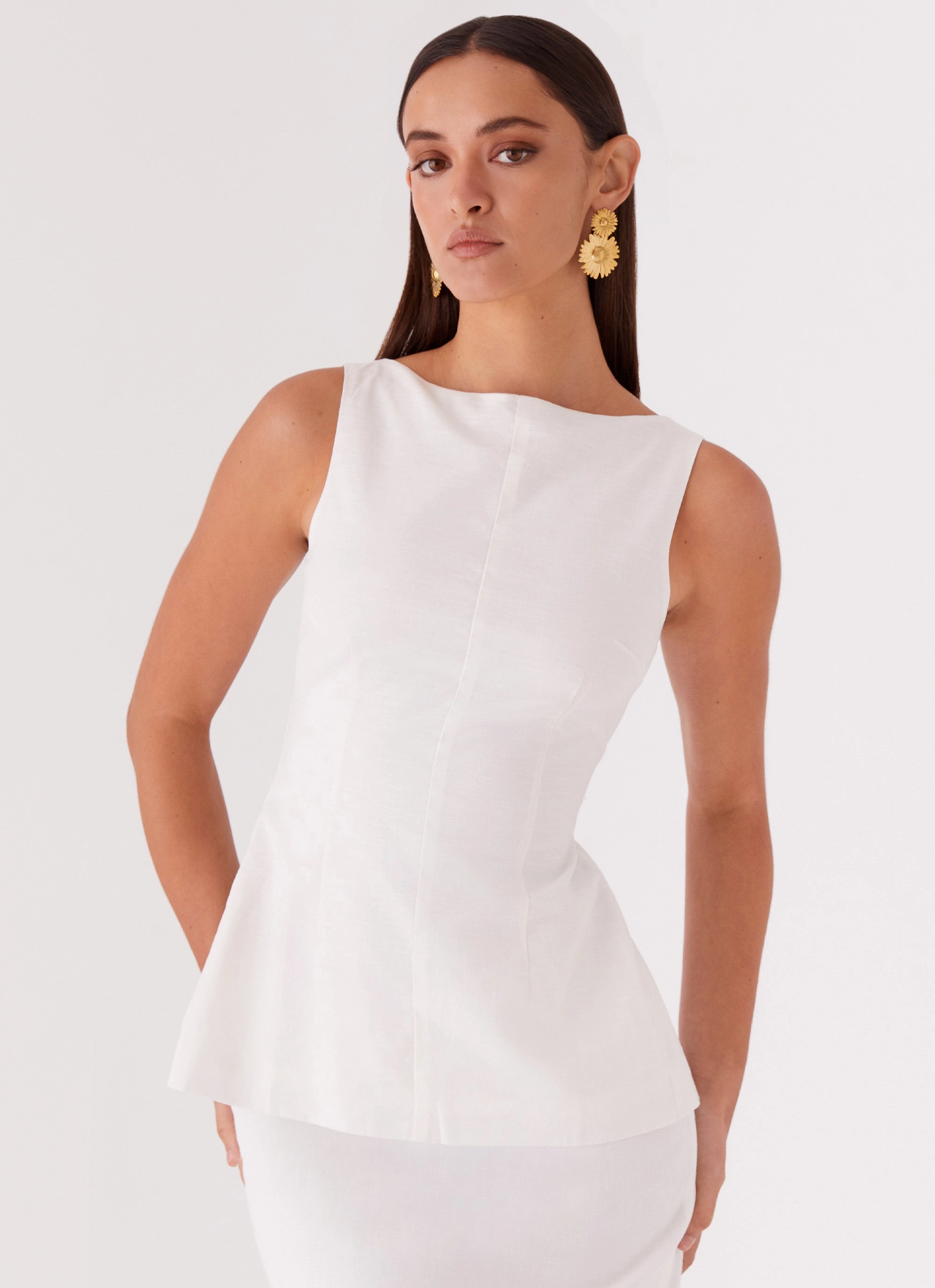 Mooney Linen Top - White Sun Protective Fabric RawHemDetail