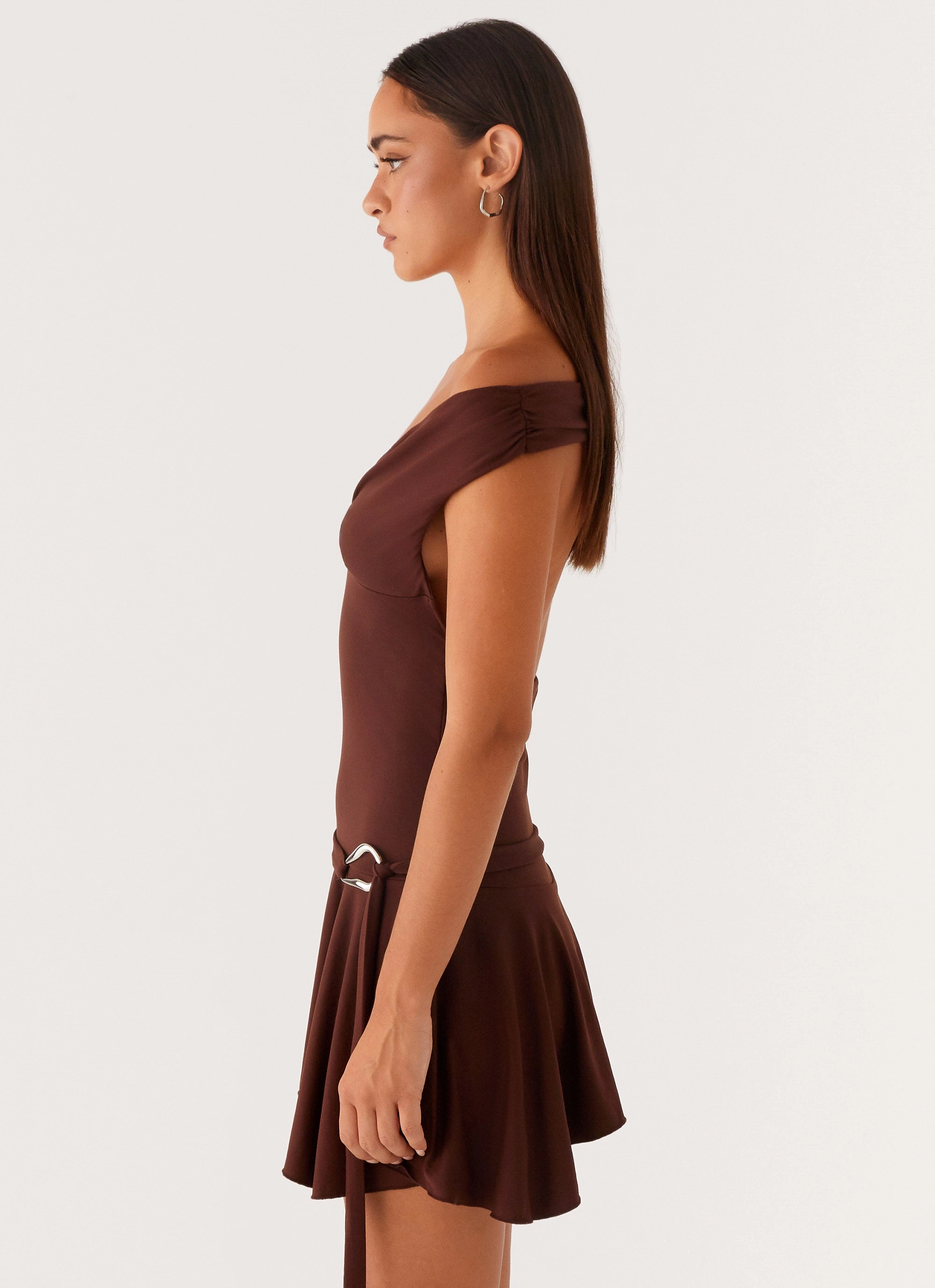 Saffira Mini Dress - Chocolate Cold-Shoulder Polished Wear